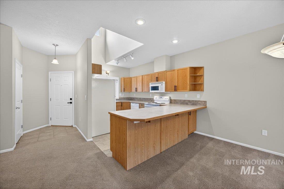 3298 N Aster Ave, Boise, Idaho 83704, 2 Bedrooms, 2 Bathrooms, Residential For Sale, Price $368,900,MLS 98979327