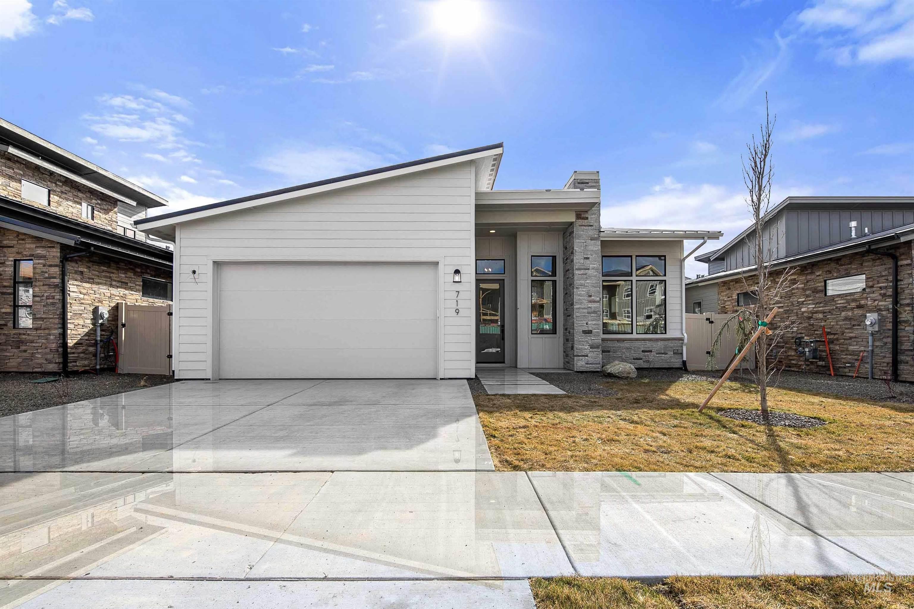 719 W Wrangler, Meridian, Idaho 83646, 3 Bedrooms, 2 Bathrooms, Residential For Sale, Price $614,950,MLS 98979329