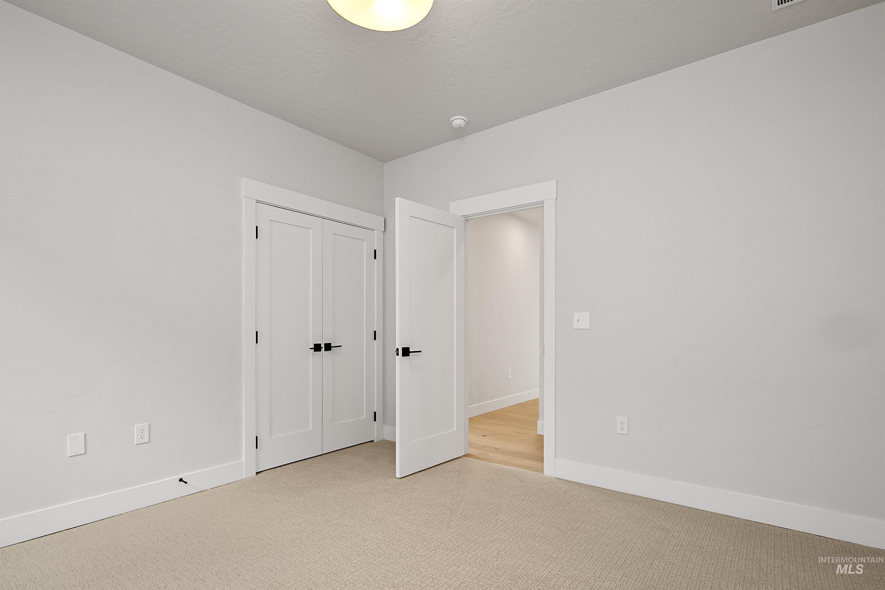 719 W Wrangler, Meridian, Idaho 83646, 3 Bedrooms, 2 Bathrooms, Residential For Sale, Price $614,950,MLS 98979329