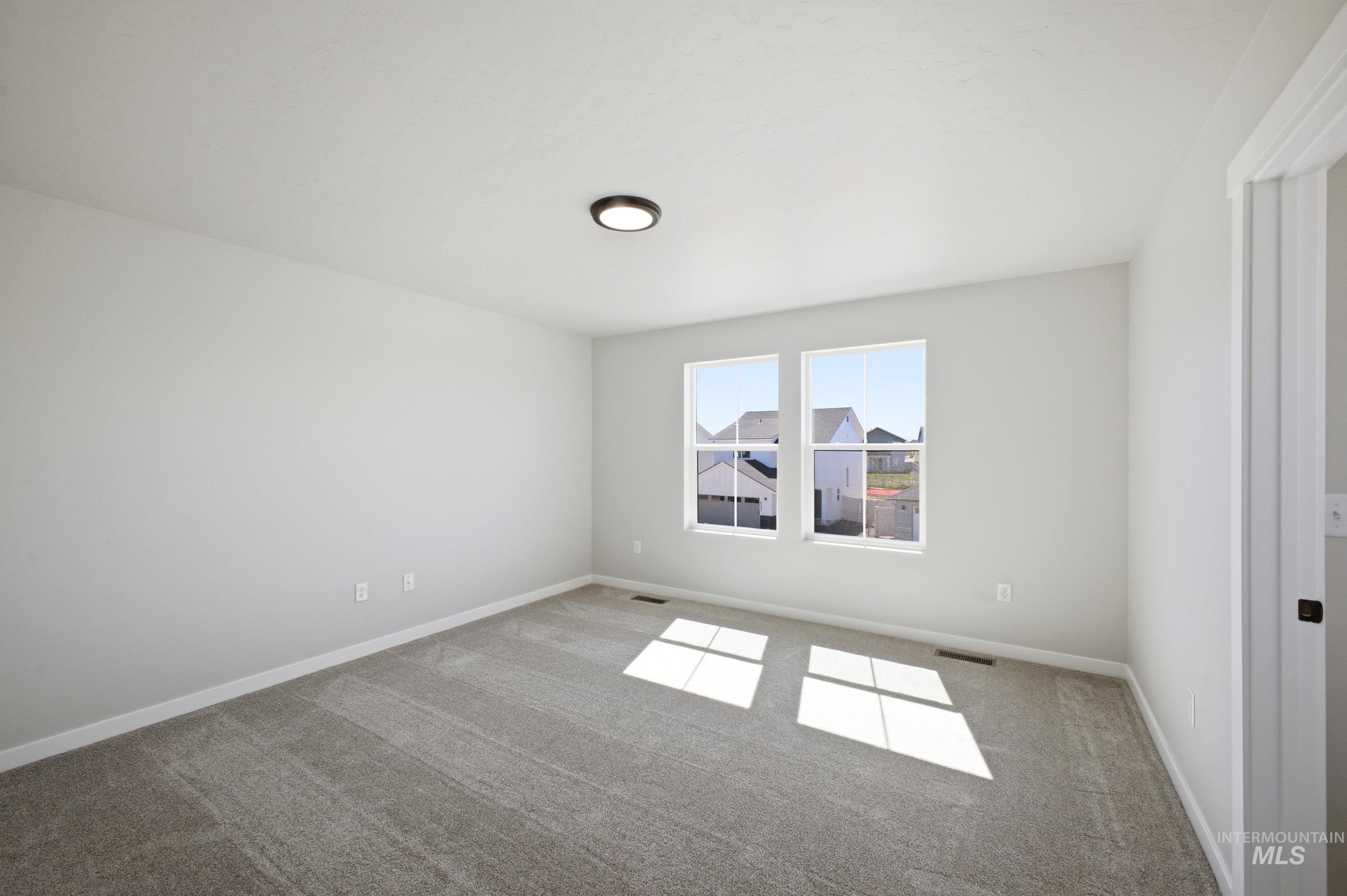 6768 W Redwood Creek Dr, Meridian, Idaho 83646, 3 Bedrooms, 2.5 Bathrooms, Residential For Sale, Price $439,990,MLS 98979334