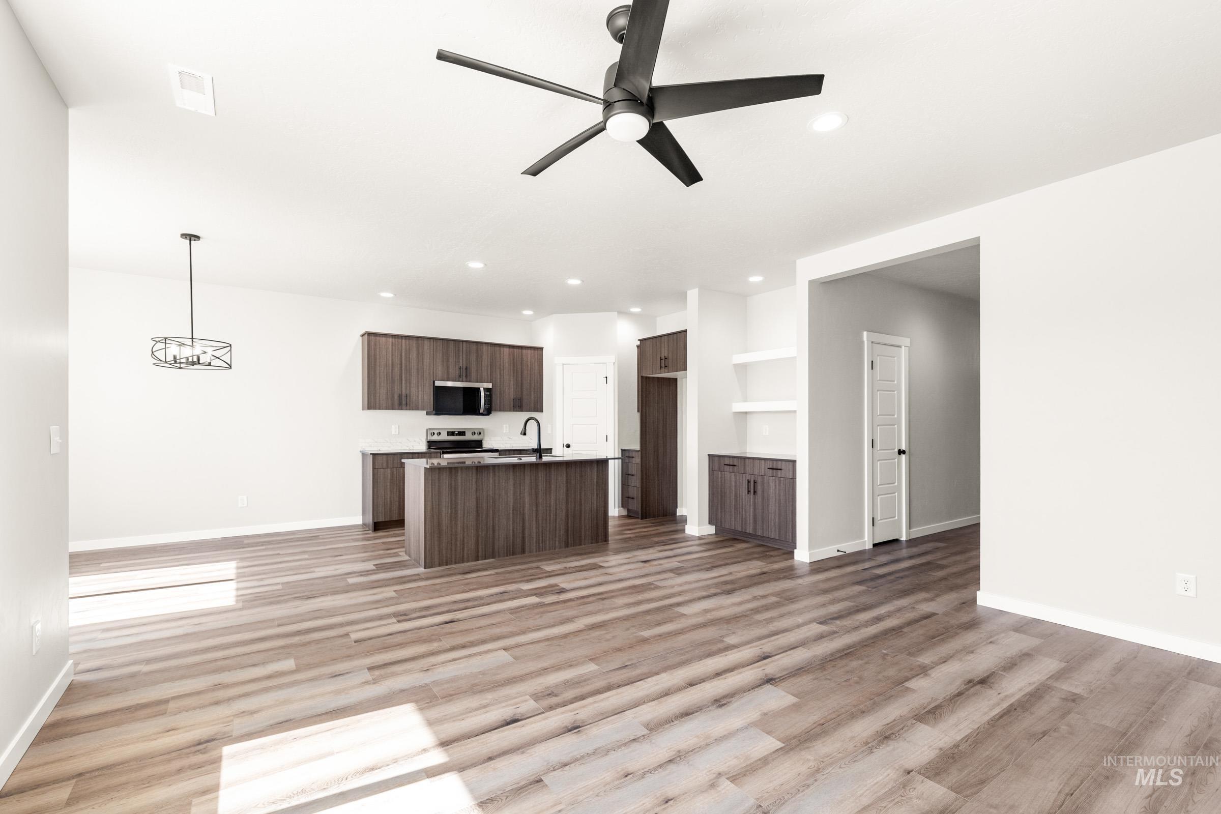 8238 E Cool River Lp, Nampa, Idaho 83687, 3 Bedrooms, 2 Bathrooms, Residential For Sale, Price $459,990,MLS 98979338
