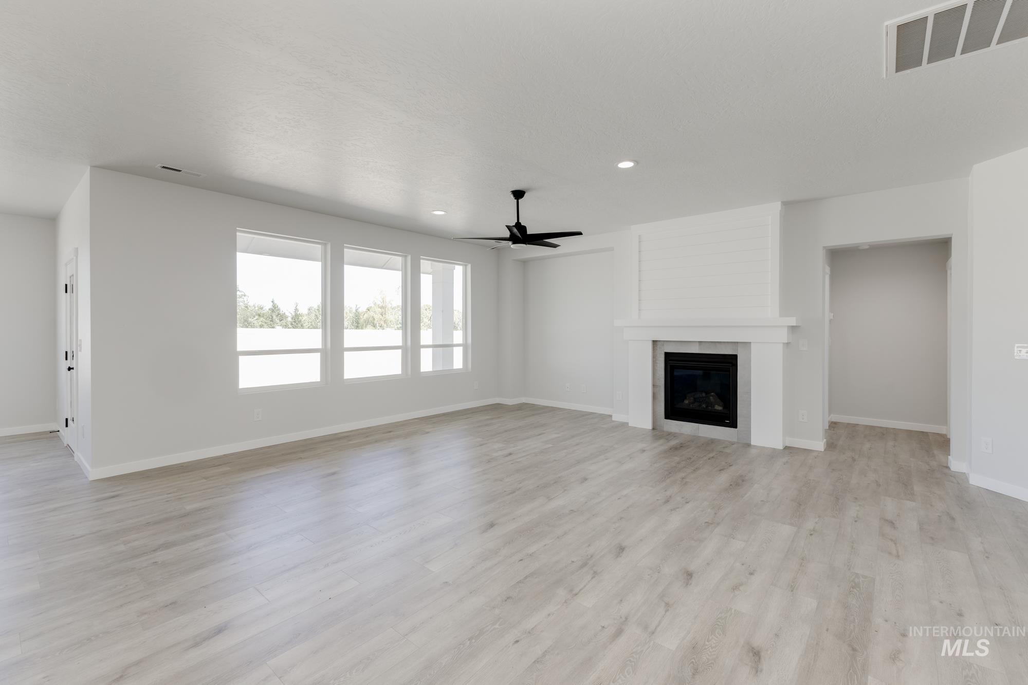7059 E Amber Springs St, Nampa, Idaho 83687, 4 Bedrooms, 2 Bathrooms, Residential For Sale, Price $569,990,MLS 98979340