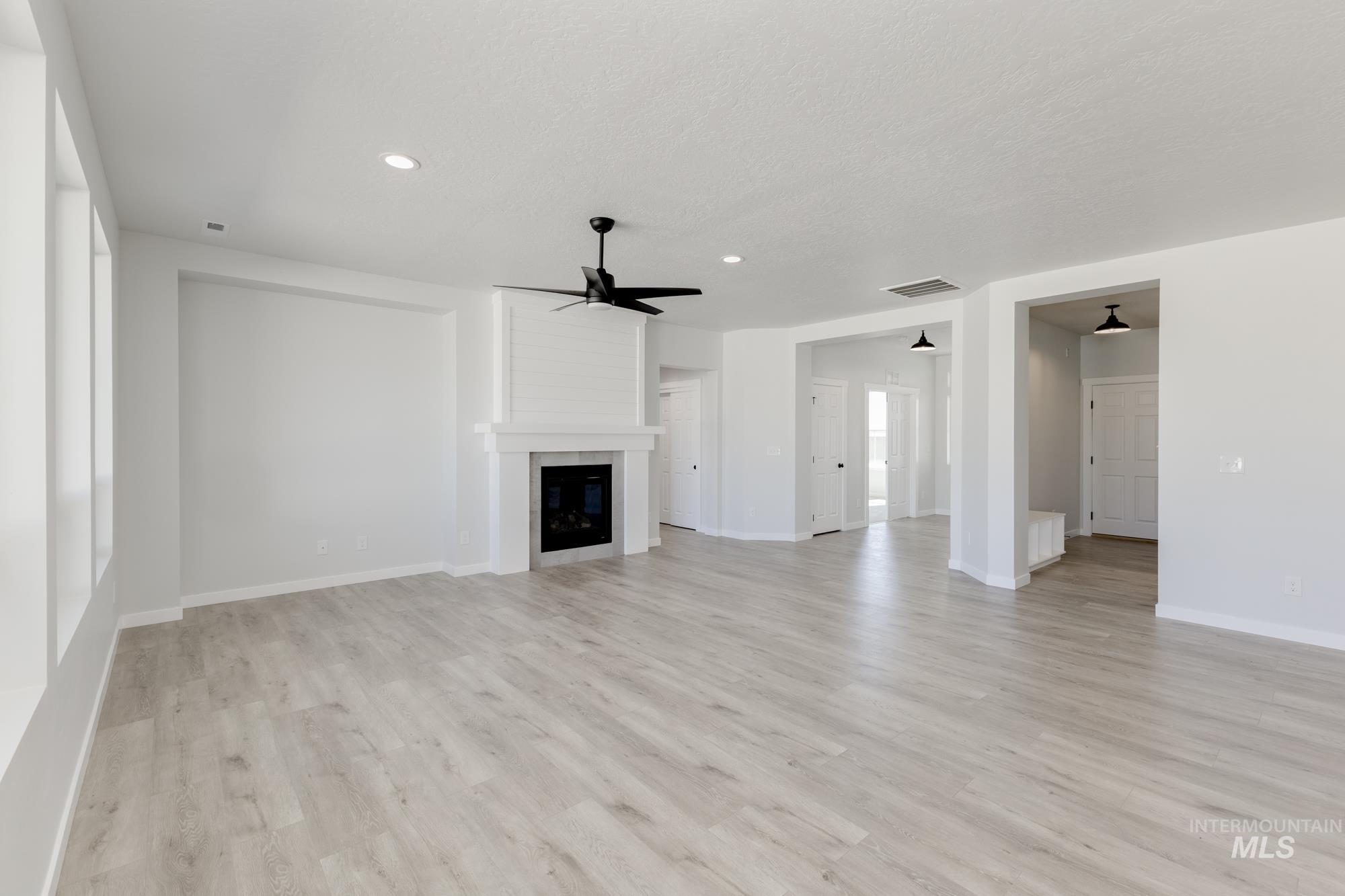 7059 E Amber Springs St, Nampa, Idaho 83687, 4 Bedrooms, 2 Bathrooms, Residential For Sale, Price $569,990,MLS 98979340