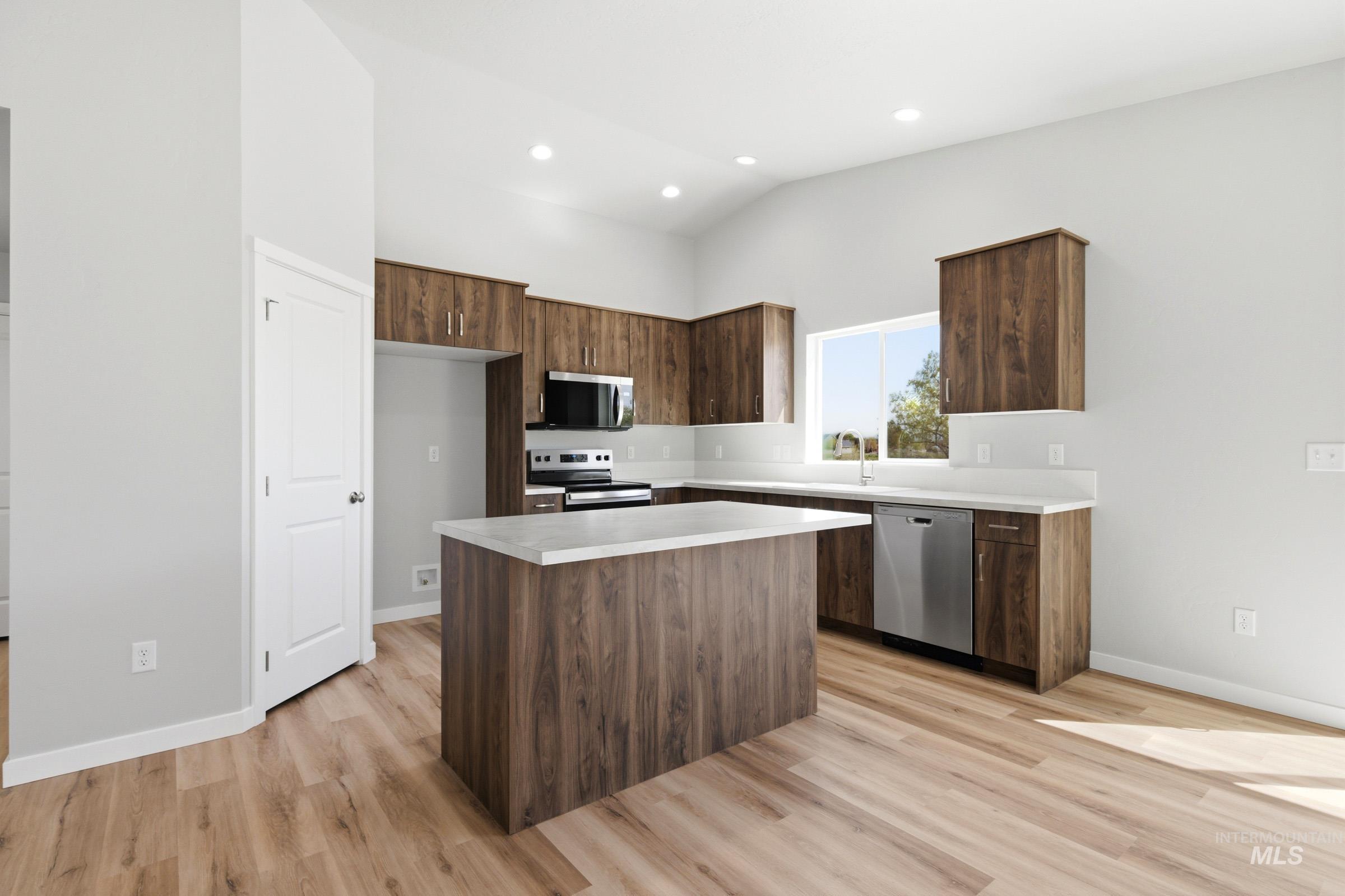 602 Rosemary Ave, New Plymouth, Idaho 83655, 4 Bedrooms, 2 Bathrooms, Residential For Sale, Price $419,990, 98979344
