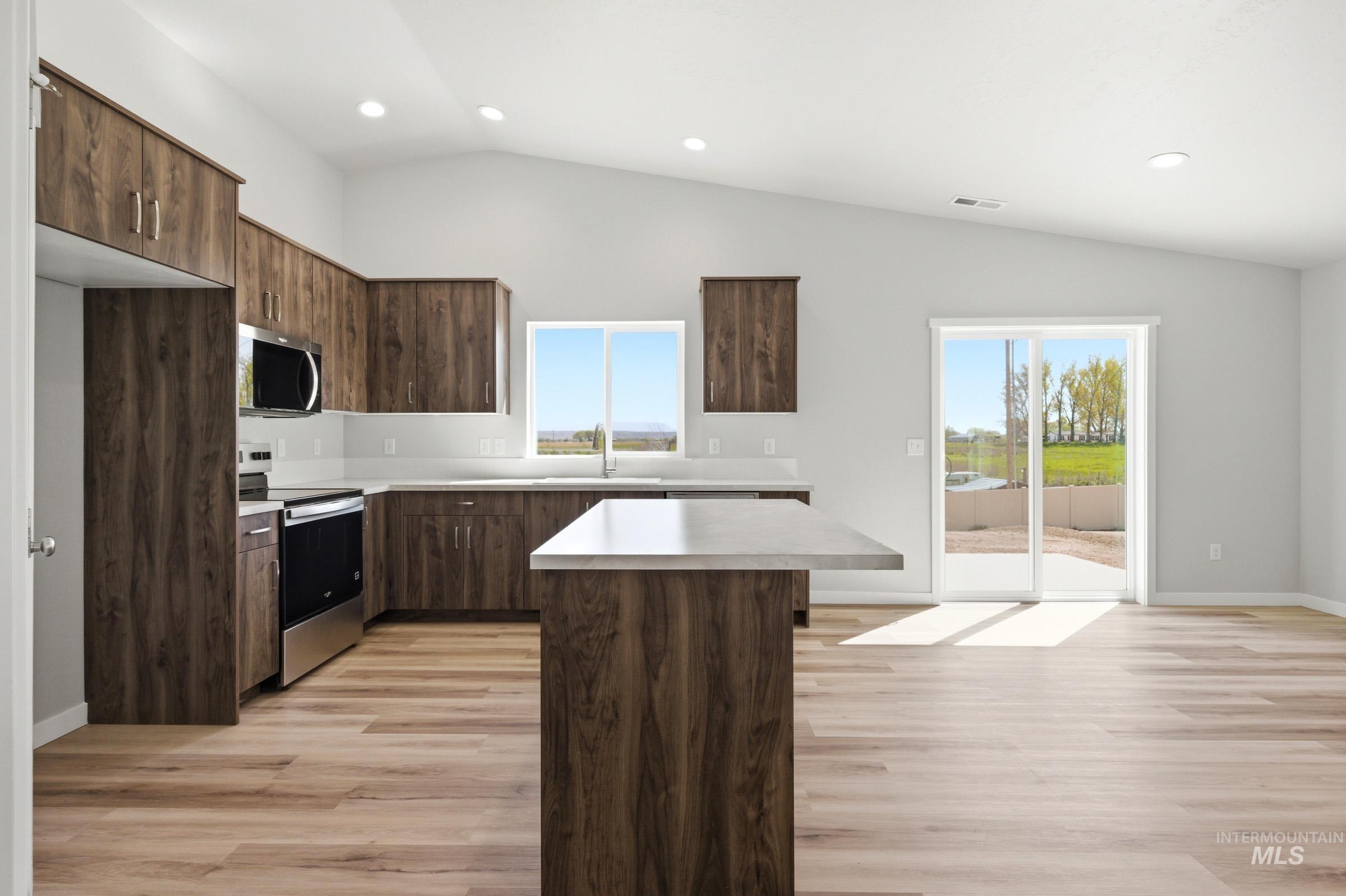 602 Rosemary Ave, New Plymouth, Idaho 83655, 4 Bedrooms, 2 Bathrooms, Residential For Sale, Price $419,990, 98979344