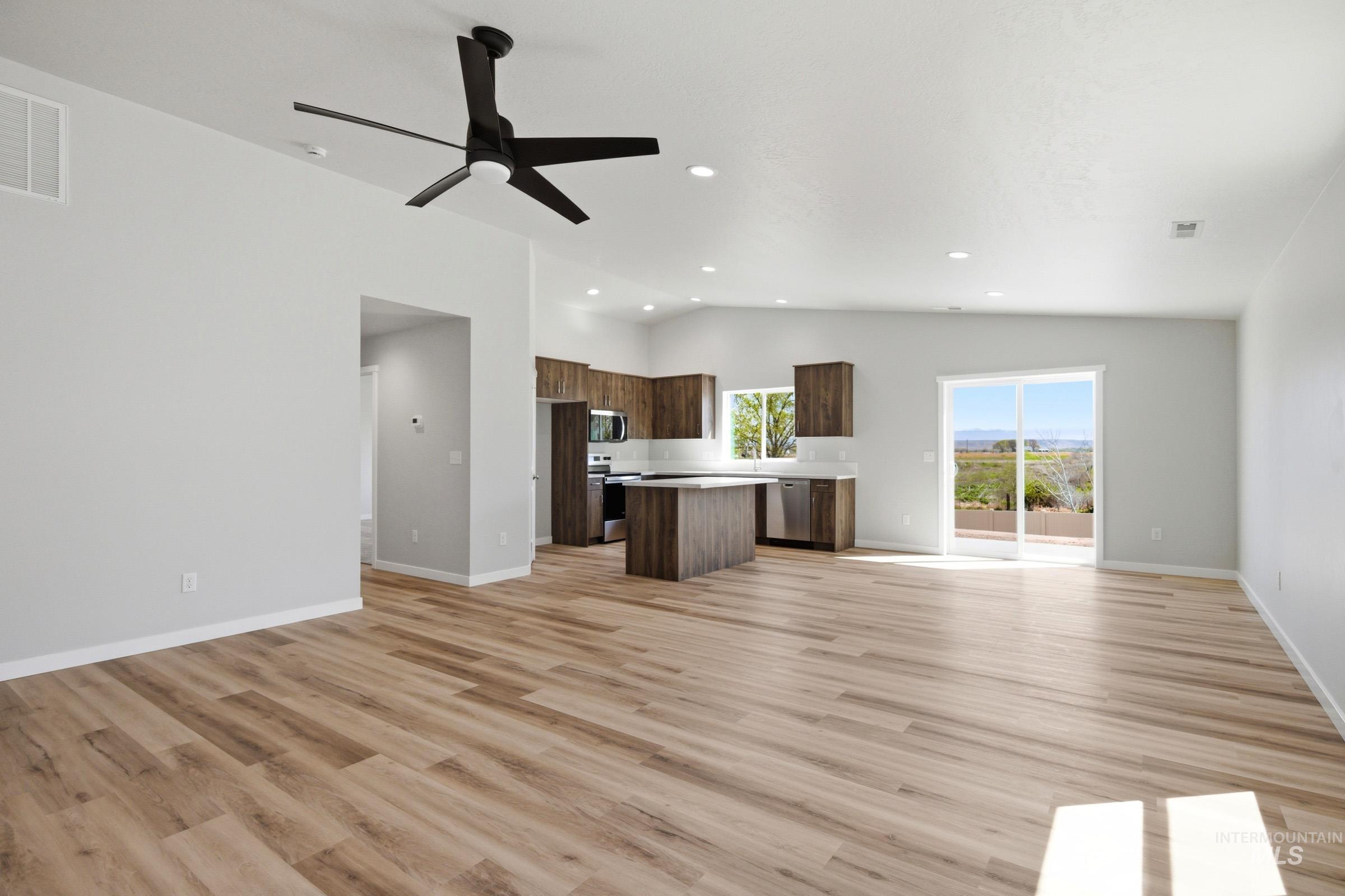 602 Rosemary Ave, New Plymouth, Idaho 83655, 4 Bedrooms, 2 Bathrooms, Residential For Sale, Price $419,990, 98979344