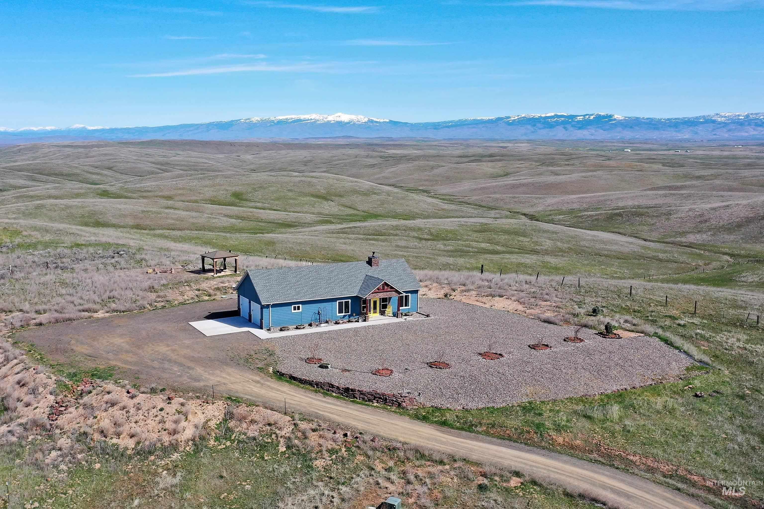 2856 Farm to Market Road, Midvale, Idaho 83645, 2 Bedrooms, 2 Bathrooms, Residential For Sale, Price $998,900,MLS 98979347