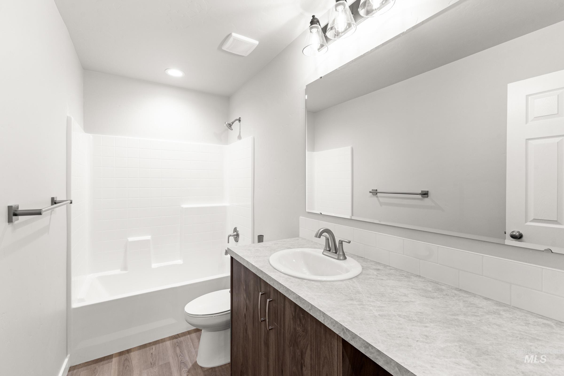 2909 W Animas Creek Dr, Kuna, Idaho 83634, 3 Bedrooms, 2 Bathrooms, Residential For Sale, Price $399,990,MLS 98979353