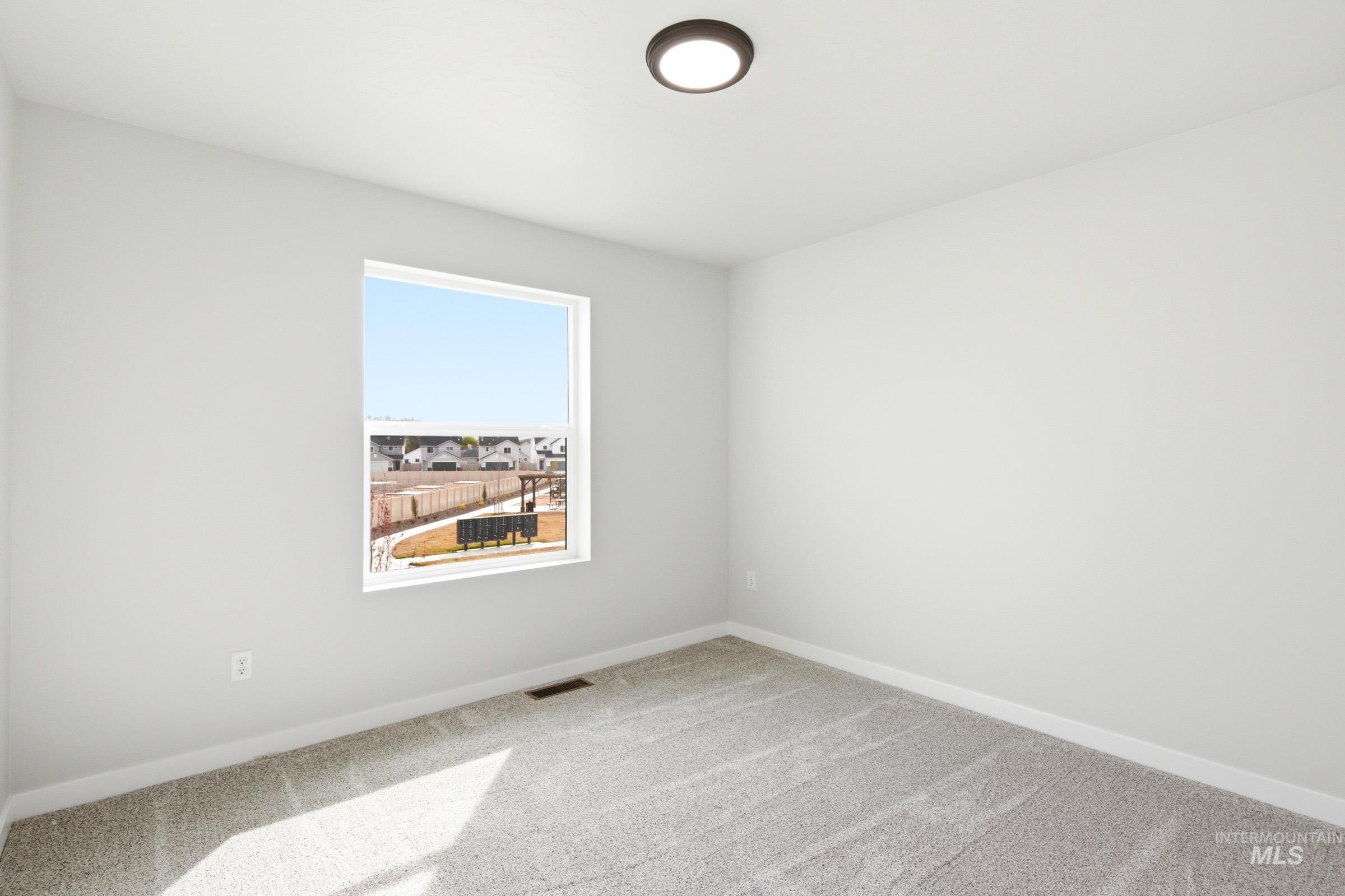 37 S Sweetgrass Ave, Nampa, Idaho 83651, 3 Bedrooms, 2.5 Bathrooms, Residential For Sale, Price $404,990, 98979363
