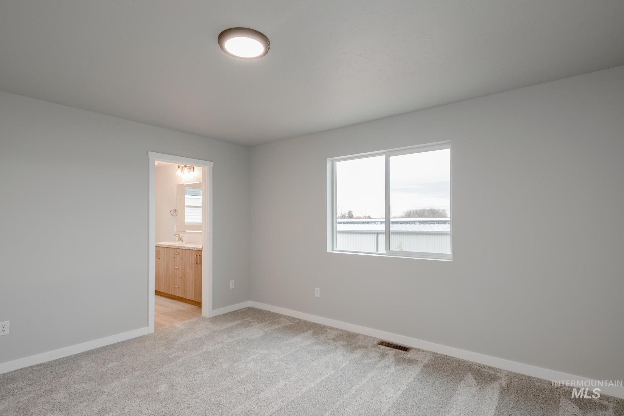 37 S Sweetgrass Ave, Nampa, Idaho 83651, 3 Bedrooms, 2.5 Bathrooms, Residential For Sale, Price $404,990,MLS 98979363