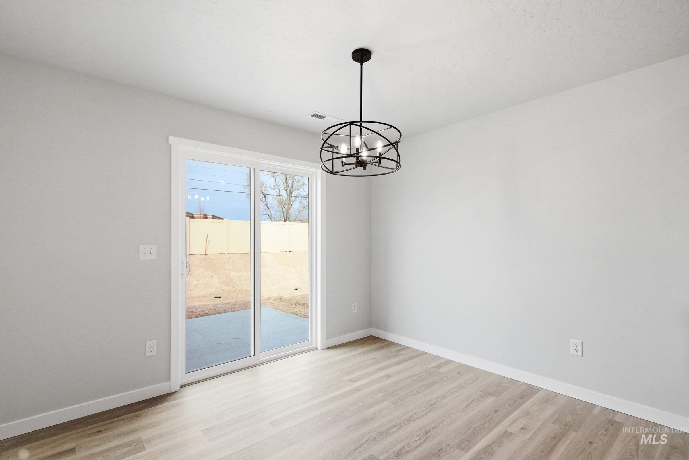 37 S Sweetgrass Ave, Nampa, Idaho 83651, 3 Bedrooms, 2.5 Bathrooms, Residential For Sale, Price $404,990, 98979363