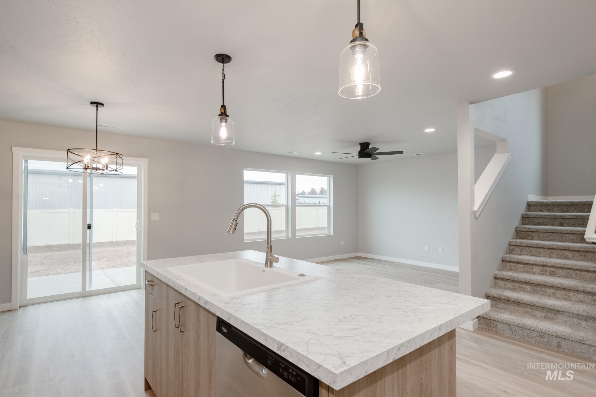 37 S Sweetgrass Ave, Nampa, Idaho 83651, 3 Bedrooms, 2.5 Bathrooms, Residential For Sale, Price $404,990,MLS 98979363