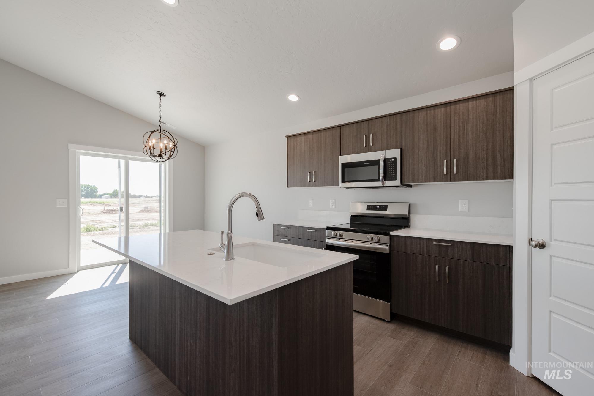 15318 Queensbury Ave, Nampa, Idaho 83651, 3 Bedrooms, 2 Bathrooms, Residential For Sale, Price $429,990,MLS 98979368