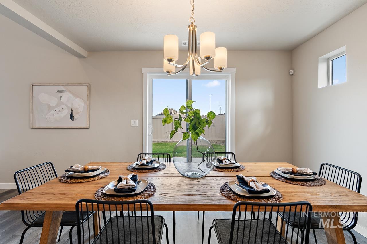 1556 Kinsale St, Middleton, Idaho 83644, 4 Bedrooms, 3.5 Bathrooms, Residential For Sale, Price $544,990,MLS 98979369