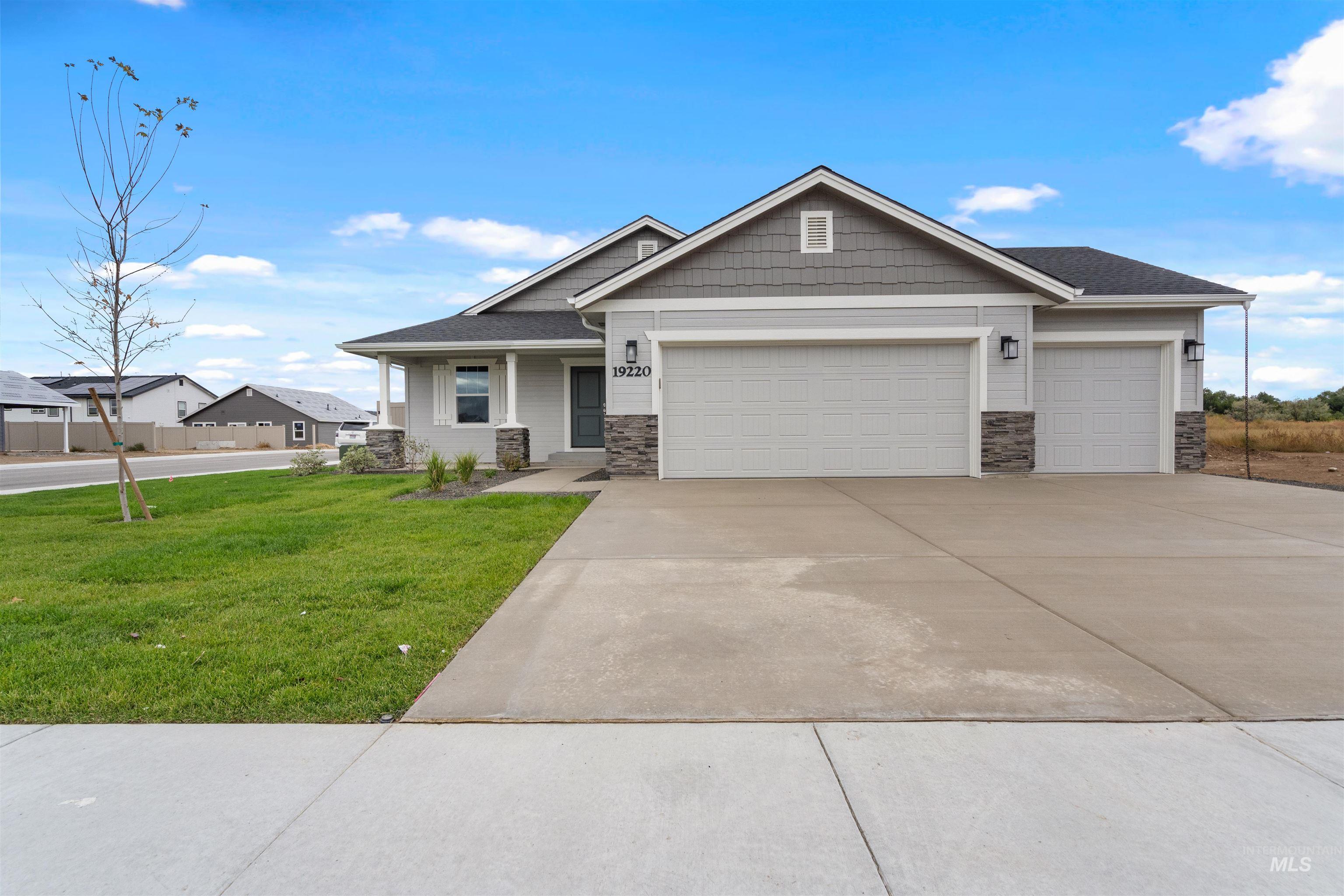 1625 Kinsale St, Middleton, Idaho 83644, 3 Bedrooms, 2 Bathrooms, Residential For Sale, Price $411,990,MLS 98979373