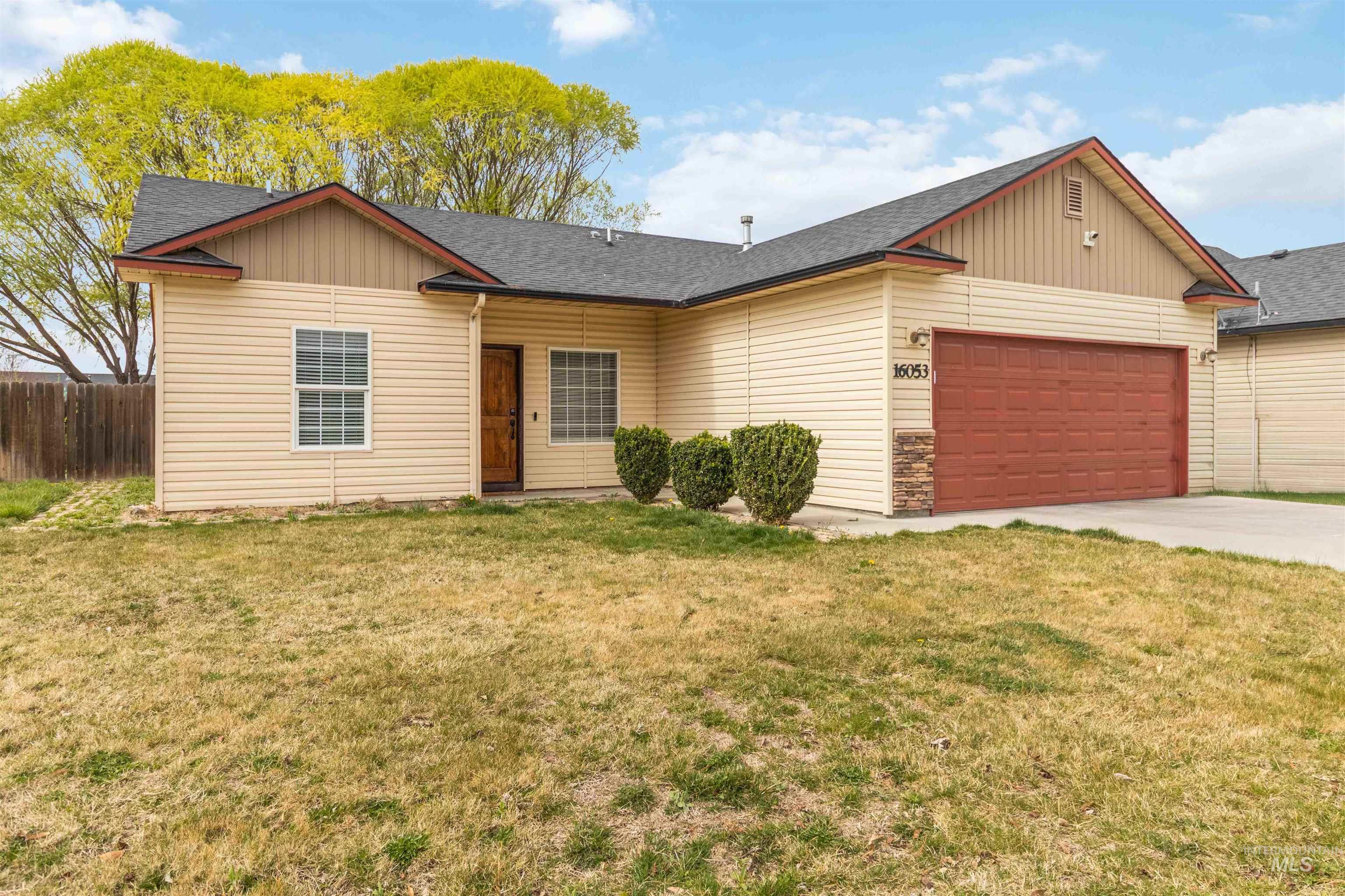 16053 Sunnyfield Ave, Caldwell, Idaho 83607-5369, 3 Bedrooms, 2 Bathrooms, Residential For Sale, Price $339,900,MLS 98979375