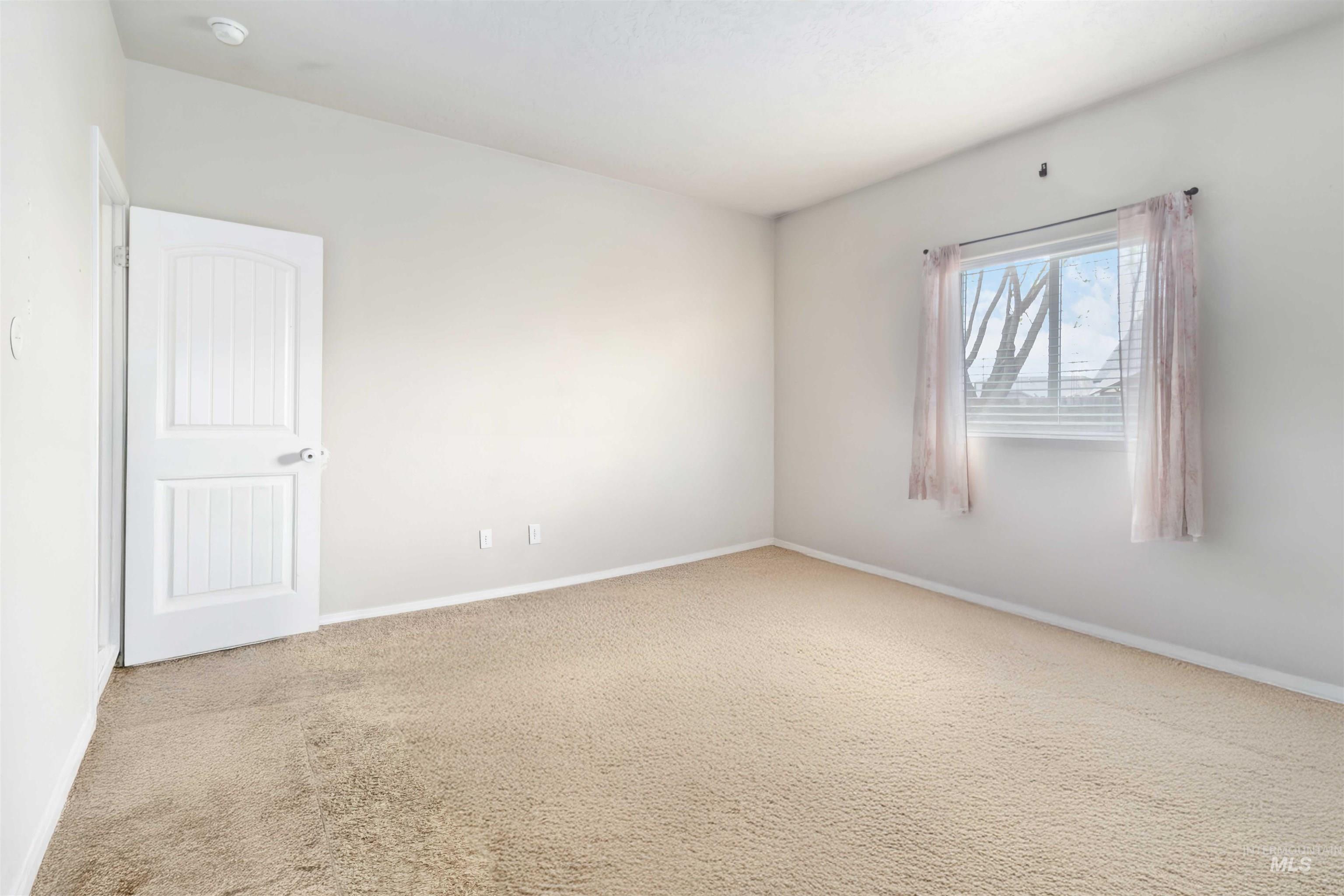 16053 Sunnyfield Ave, Caldwell, Idaho 83607-5369, 3 Bedrooms, 2 Bathrooms, Residential For Sale, Price $339,900,MLS 98979375