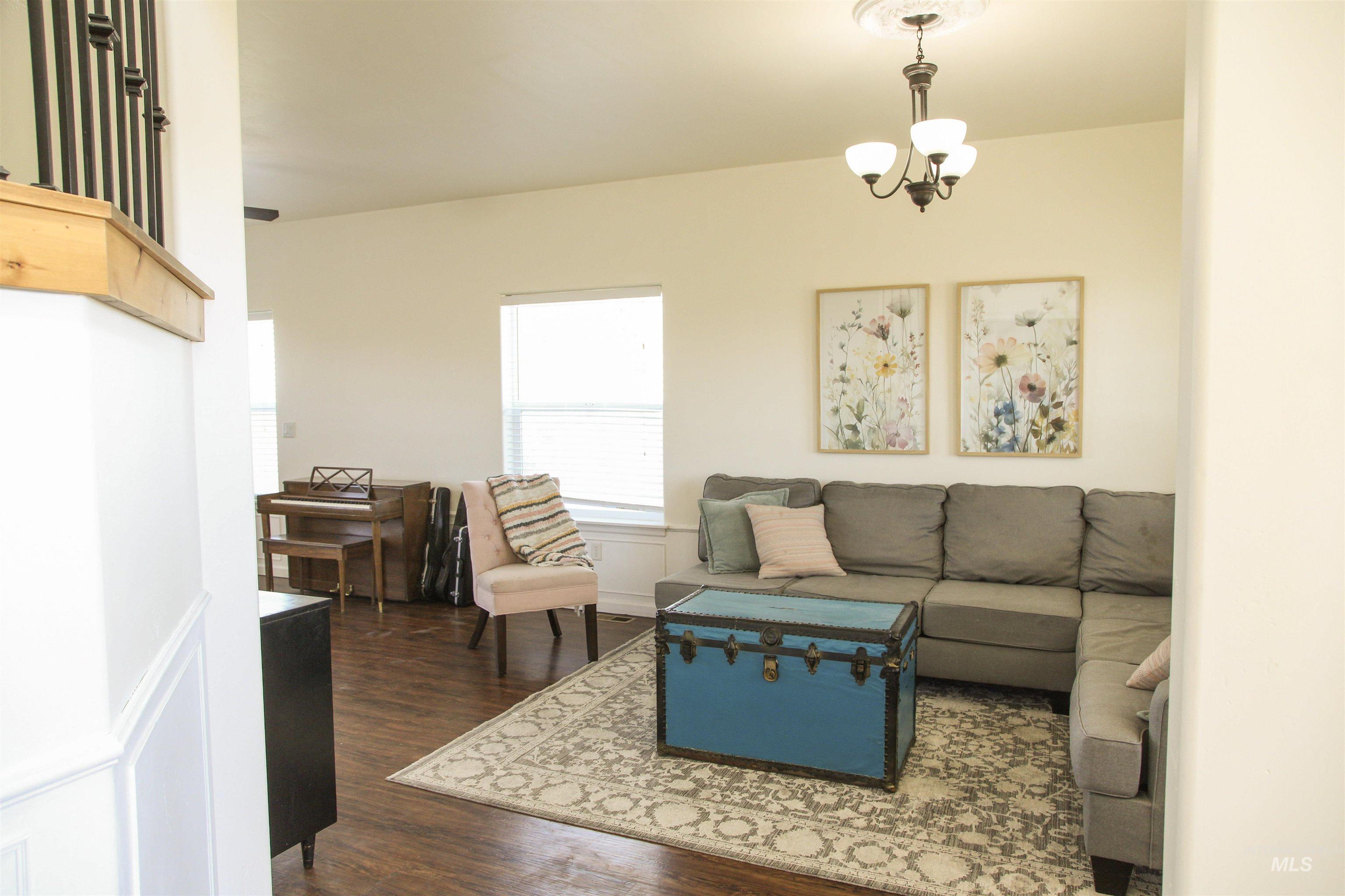 3813 N 2456 E, Filer, Idaho 83328, 4 Bedrooms, 2.5 Bathrooms, Residential For Sale, Price $545,000,MLS 98979379