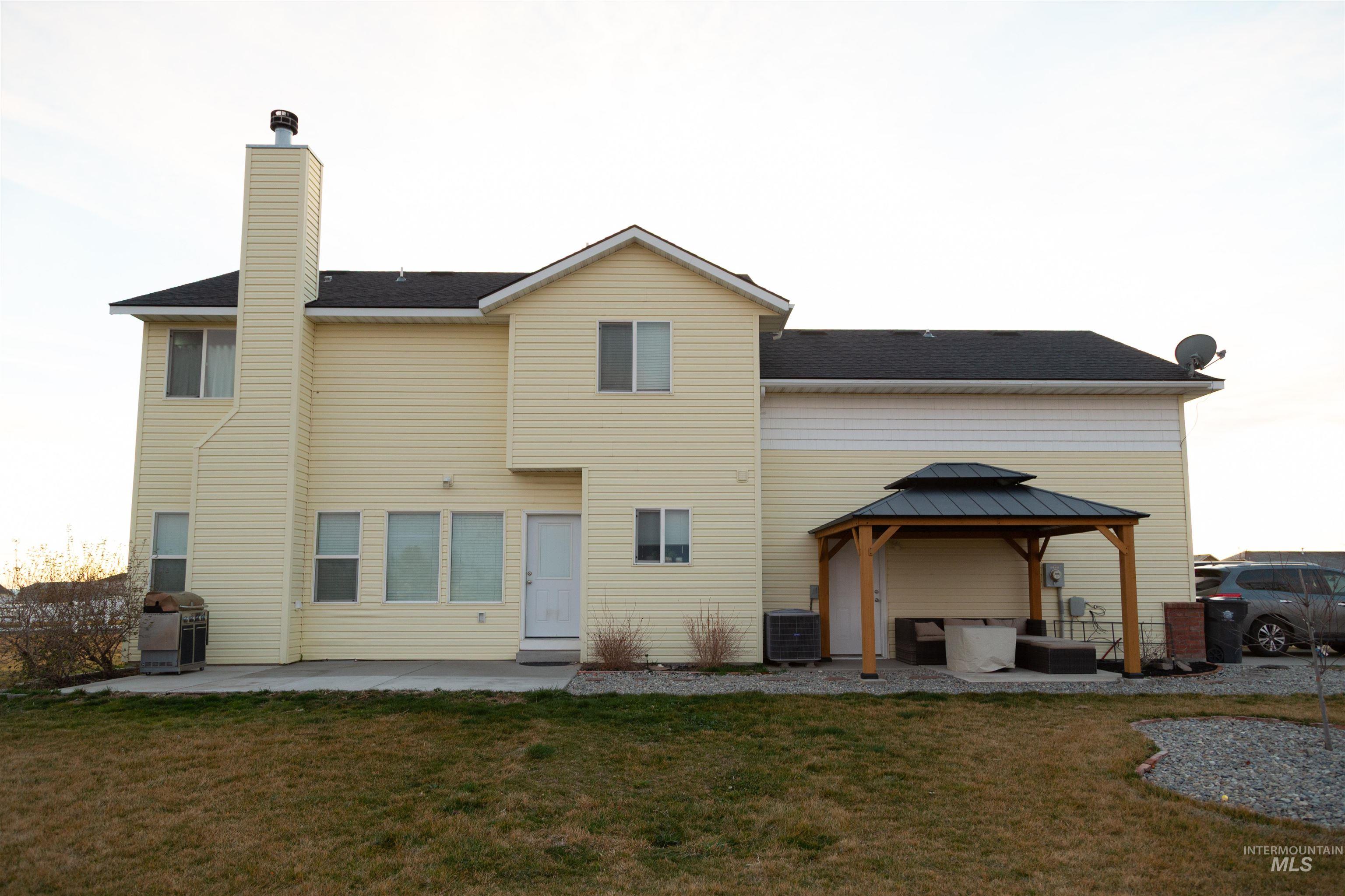 3813 N 2456 E, Filer, Idaho 83328, 4 Bedrooms, 2.5 Bathrooms, Residential For Sale, Price $545,000,MLS 98979379