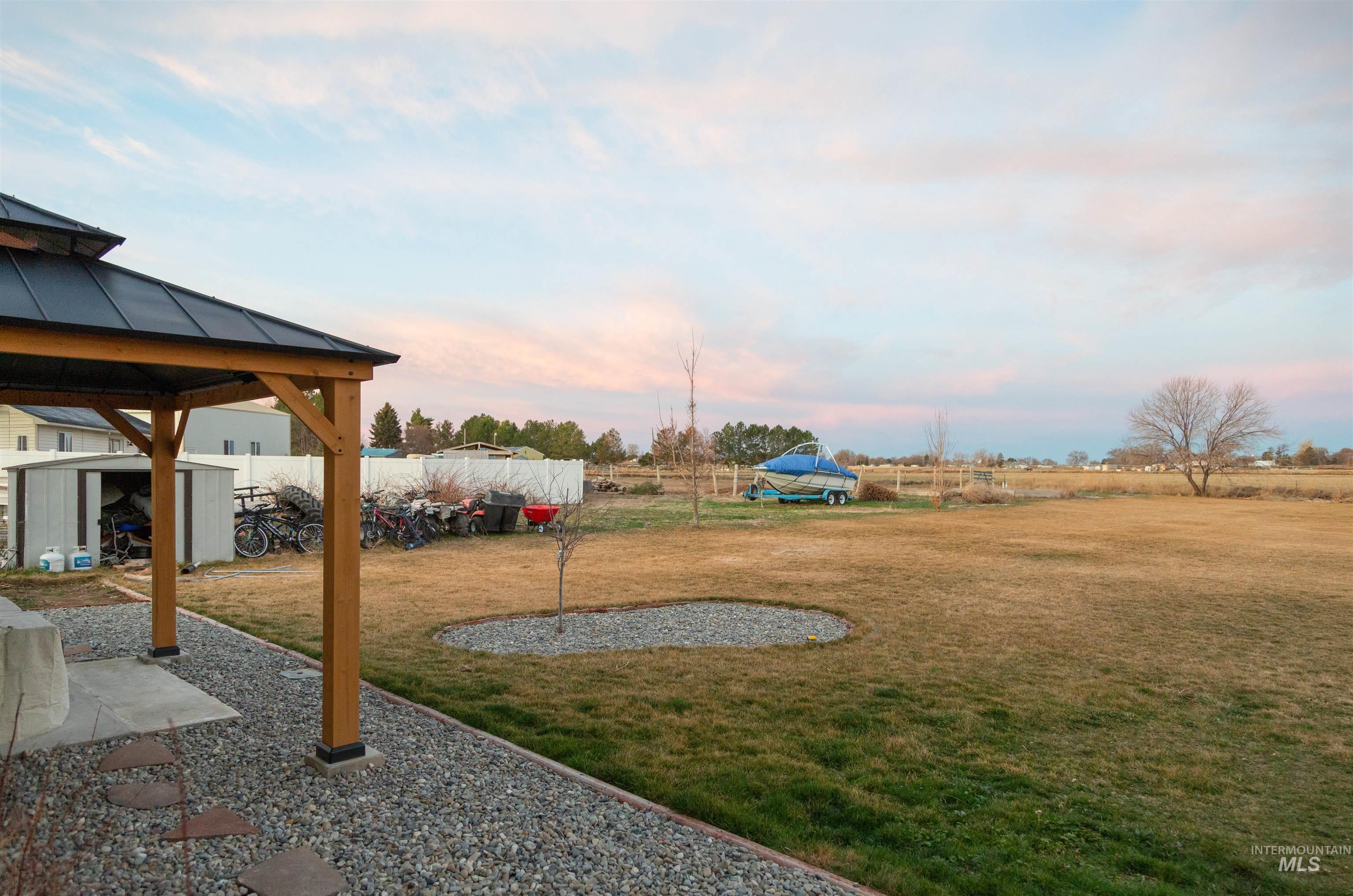 3813 N 2456 E, Filer, Idaho 83328, 4 Bedrooms, 2.5 Bathrooms, Residential For Sale, Price $545,000,MLS 98979379