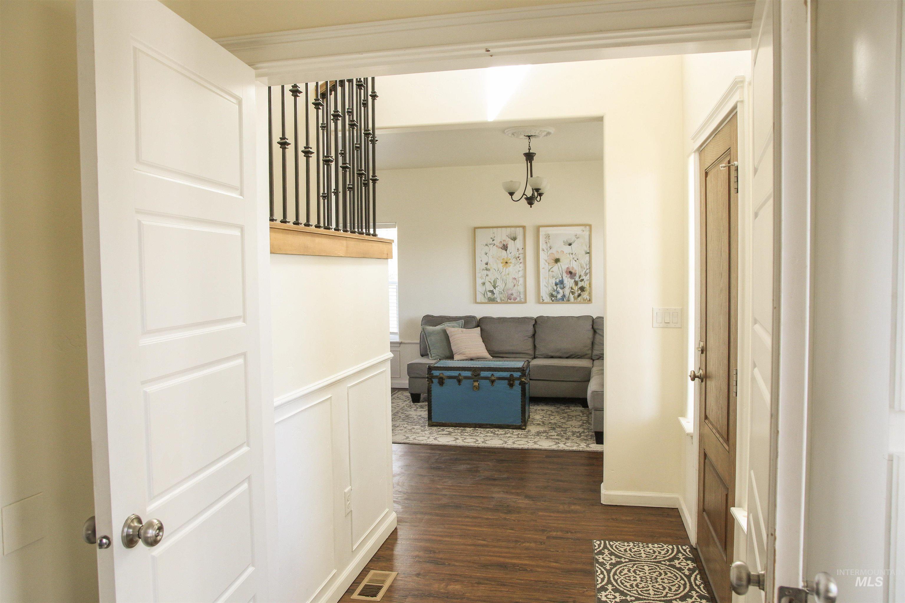 3813 N 2456 E, Filer, Idaho 83328, 4 Bedrooms, 2.5 Bathrooms, Residential For Sale, Price $545,000,MLS 98979379