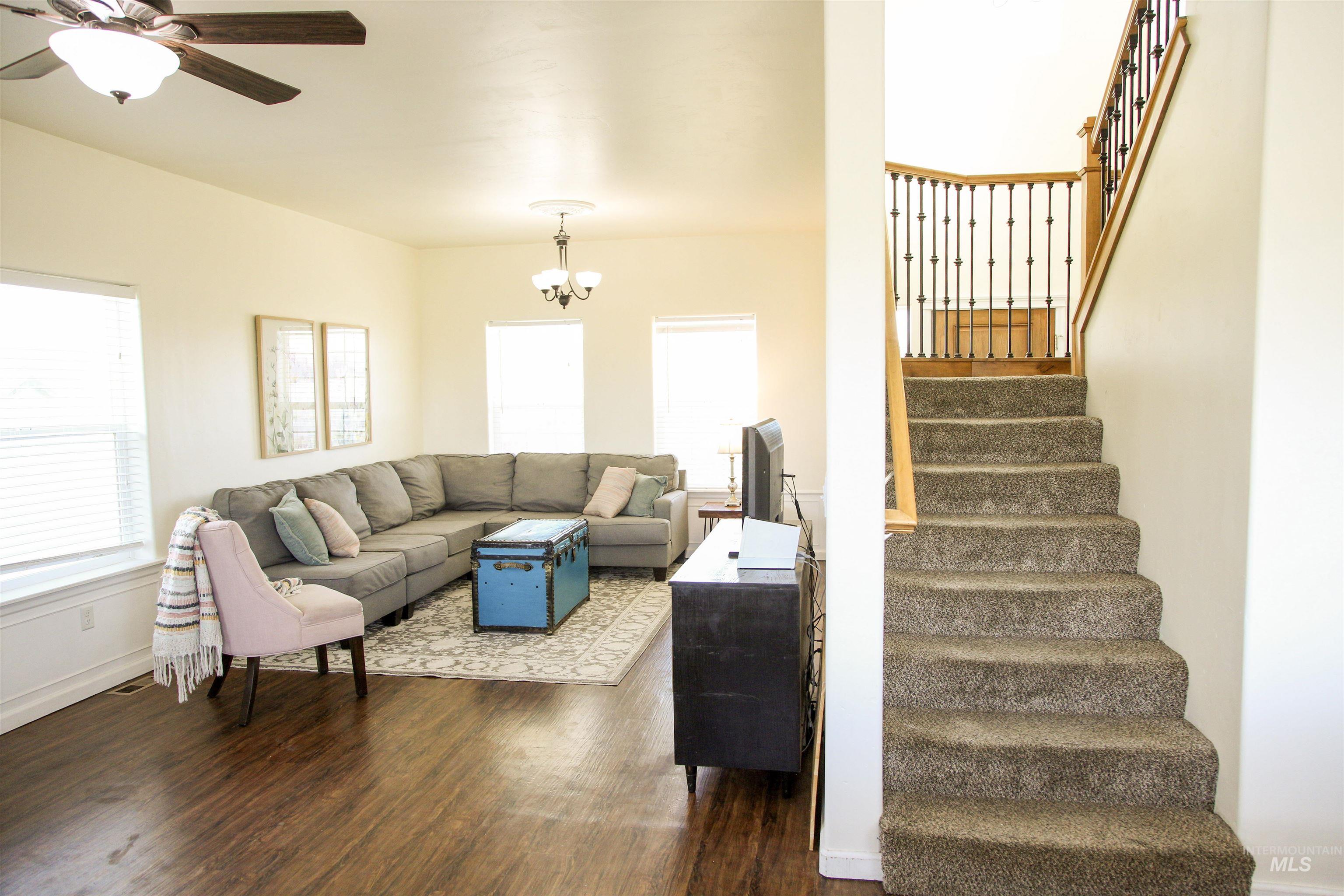 3813 N 2456 E, Filer, Idaho 83328, 4 Bedrooms, 2.5 Bathrooms, Residential For Sale, Price $545,000,MLS 98979379