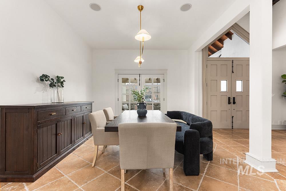 1222 S Lake Pointe Way, Eagle, Idaho 83616, 4 Bedrooms, 4.5 Bathrooms, Residential For Sale, Price $1,934,900, 98979380