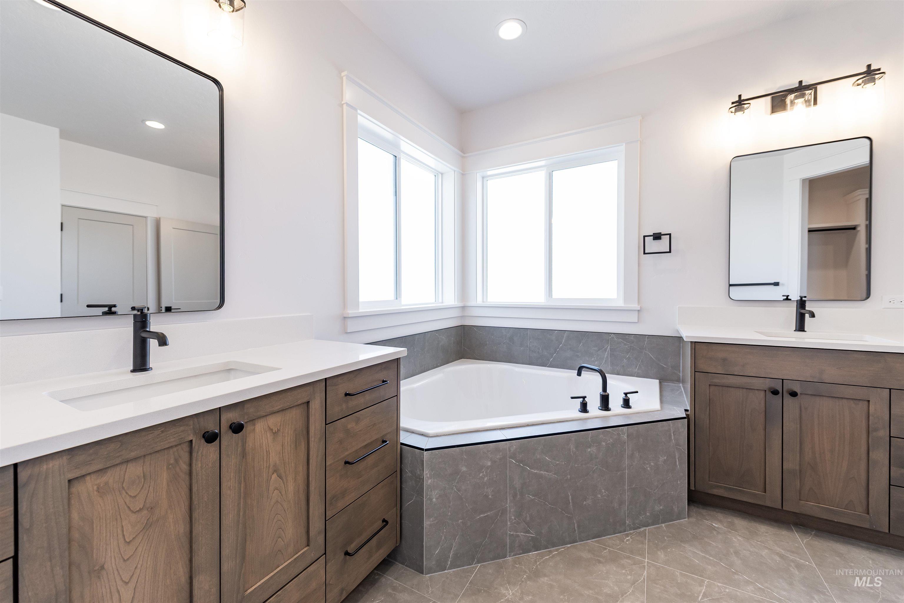 400 S Diesel Way, Boise, Idaho 83716, 3 Bedrooms, 7 Bathrooms, Residential For Sale, Price $649,900,MLS 98979383