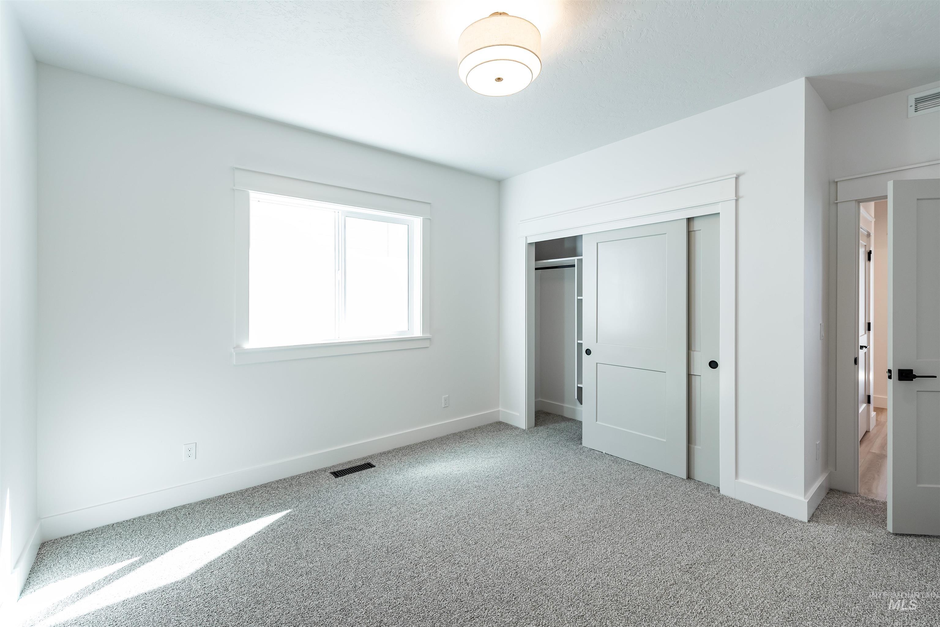 400 S Diesel Way, Boise, Idaho 83716, 3 Bedrooms, 7 Bathrooms, Residential For Sale, Price $649,900,MLS 98979383