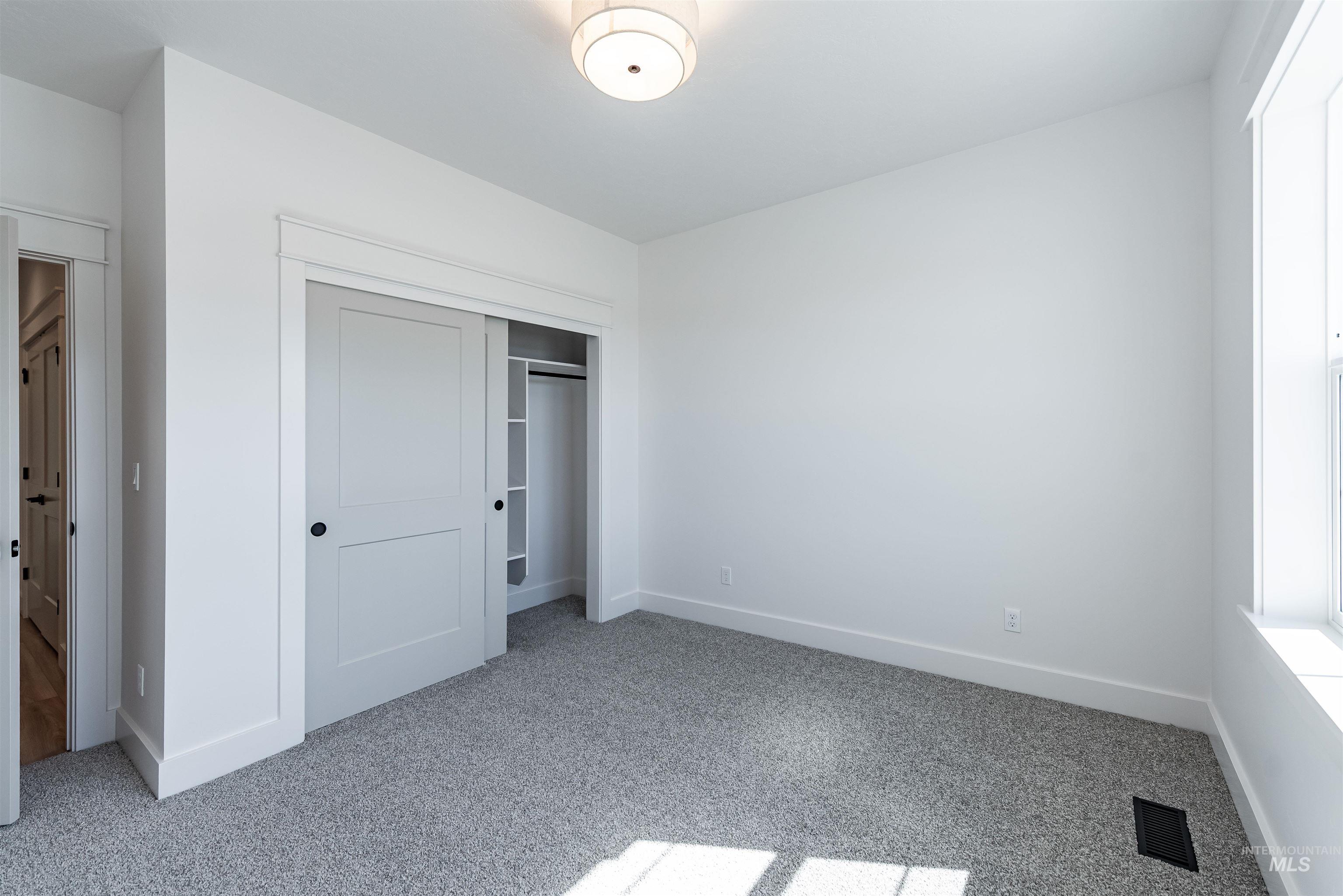 400 S Diesel Way, Boise, Idaho 83716, 3 Bedrooms, 7 Bathrooms, Residential For Sale, Price $649,900,MLS 98979383