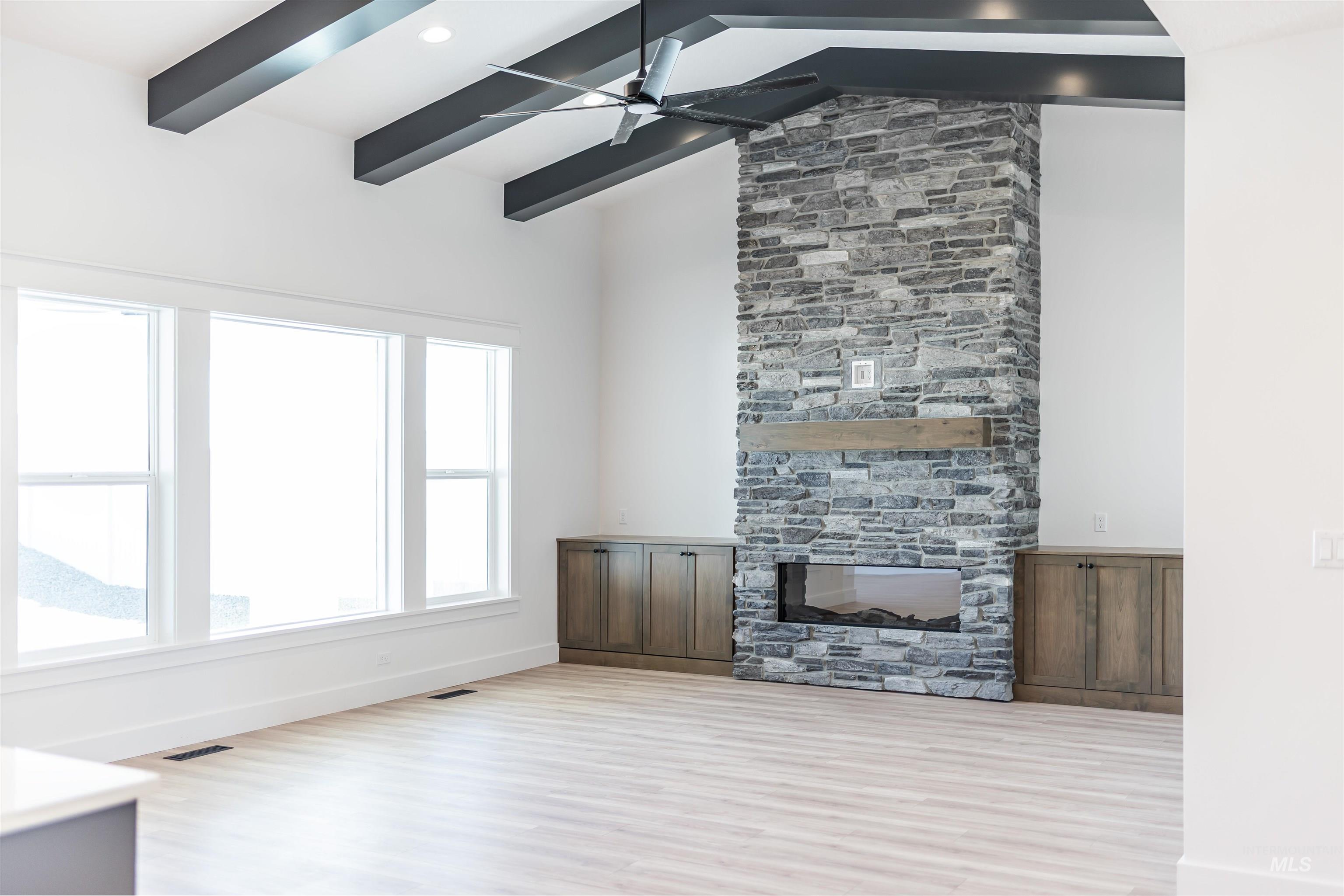 400 S Diesel Way, Boise, Idaho 83716, 3 Bedrooms, 7 Bathrooms, Residential For Sale, Price $649,900,MLS 98979383