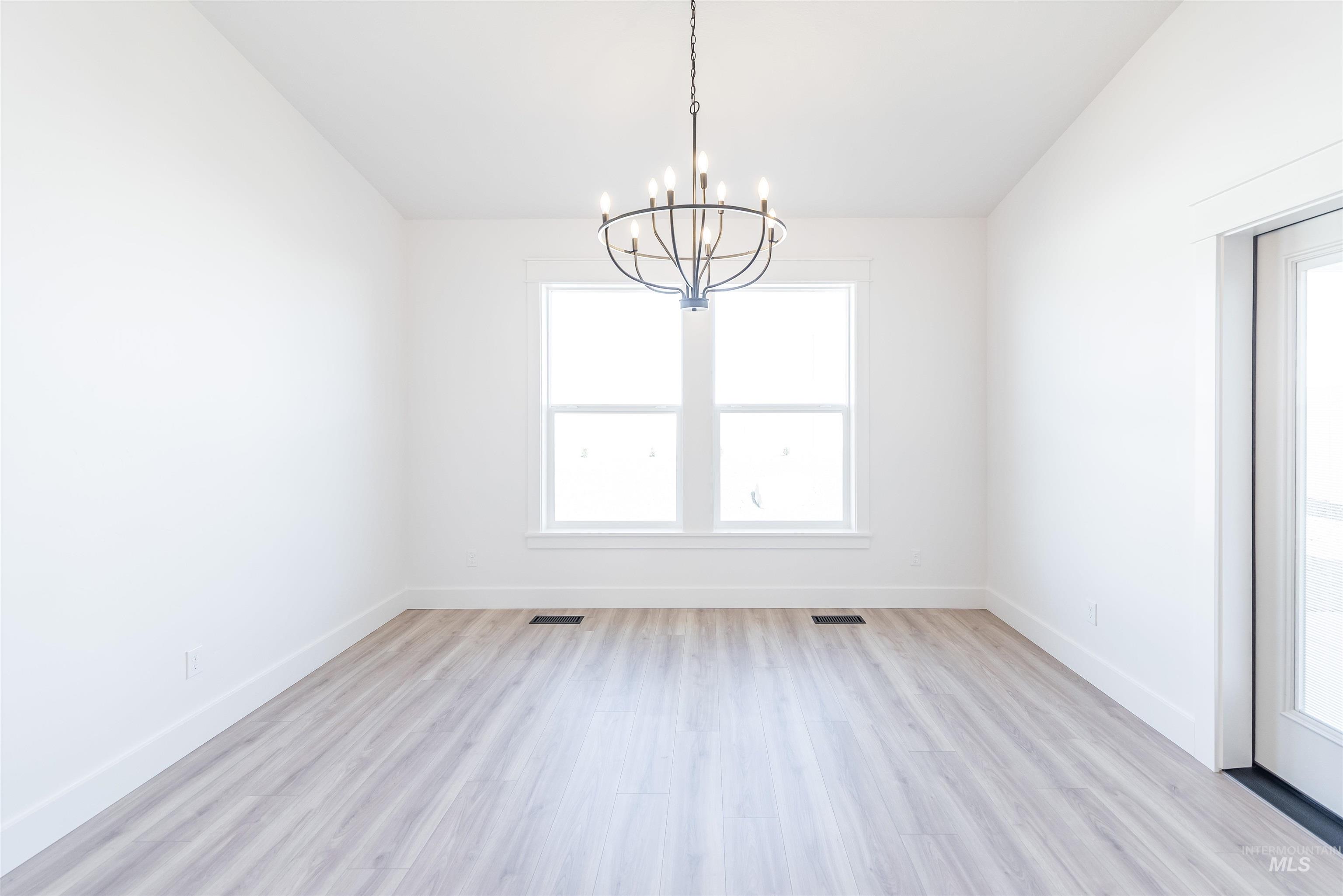 400 S Diesel Way, Boise, Idaho 83716, 3 Bedrooms, 7 Bathrooms, Residential For Sale, Price $649,900,MLS 98979383