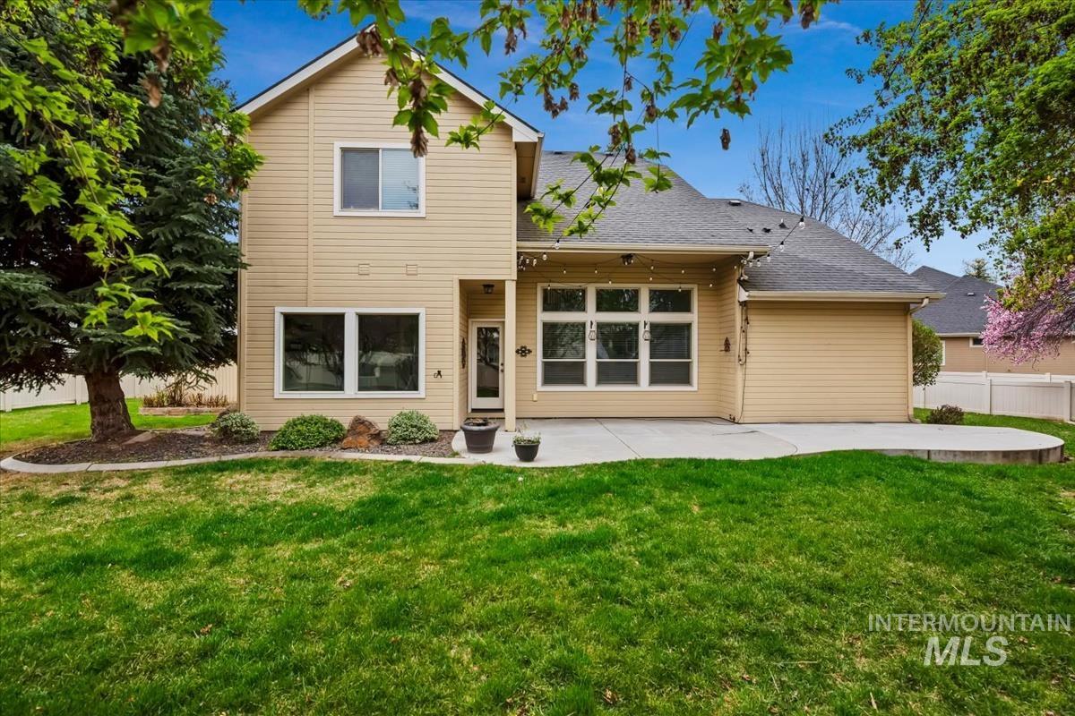 4240 N Buckstone Pl, Meridian, Idaho 83646, 3 Bedrooms, 2.5 Bathrooms, Residential For Sale, Price $659,900,MLS 98979386