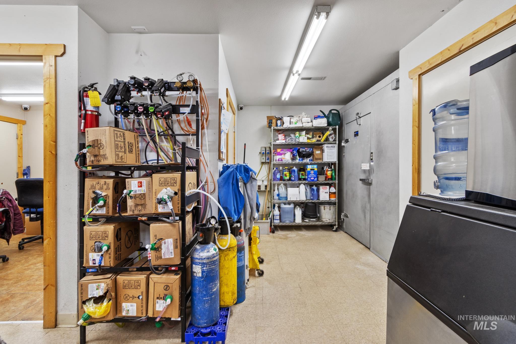 200 Main Street, Idaho City, Idaho 83631, Business/Commercial For Sale, Price $1,300,000,MLS 98979387