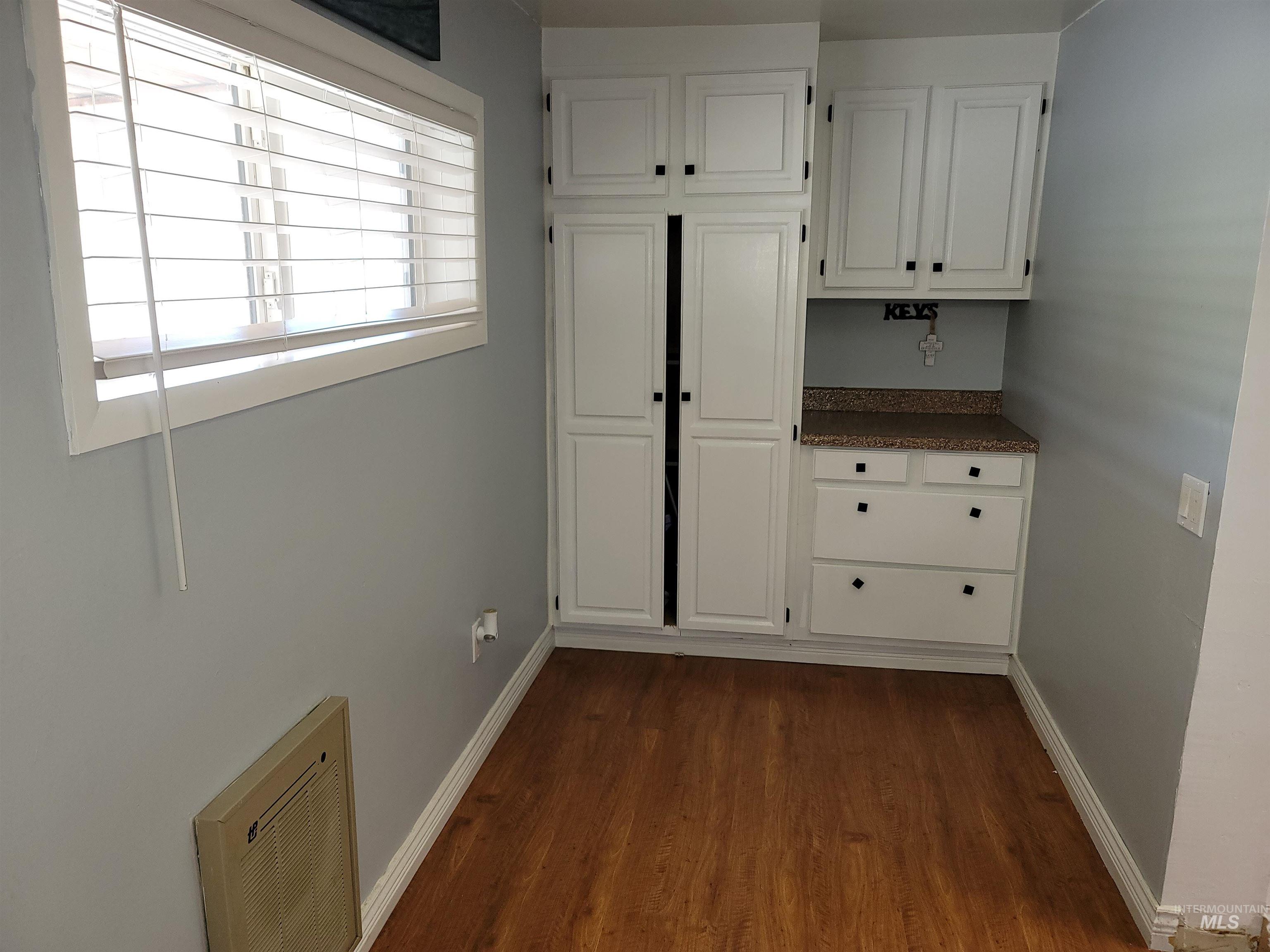 3015 Clemans Rd., Clarkston, Washington 99403, 3 Bedrooms, 1 Bathroom, Residential For Sale, Price $399,900,MLS 98979394