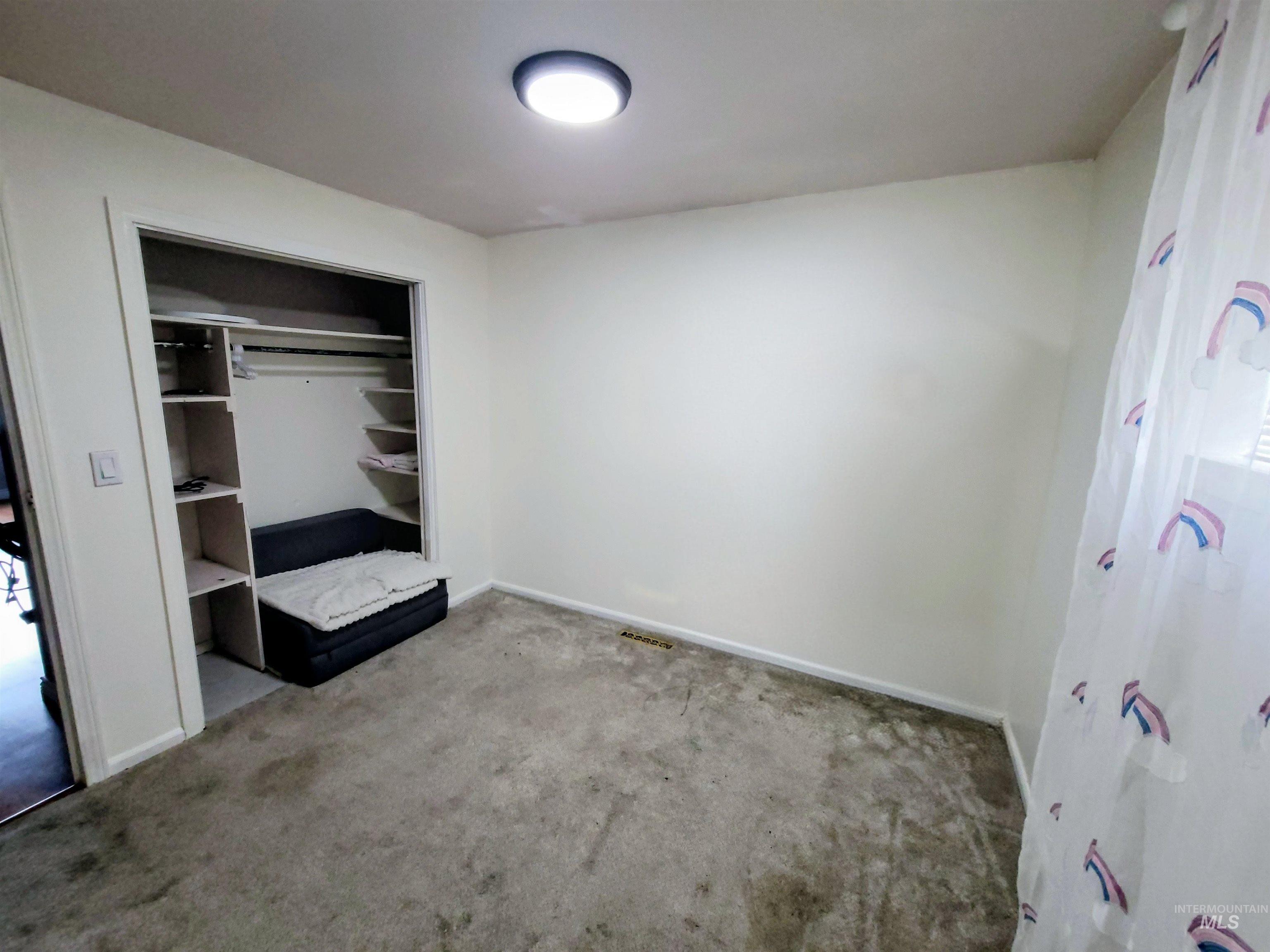 3015 Clemans Rd., Clarkston, Washington 99403, 3 Bedrooms, 1 Bathroom, Residential For Sale, Price $399,900,MLS 98979394