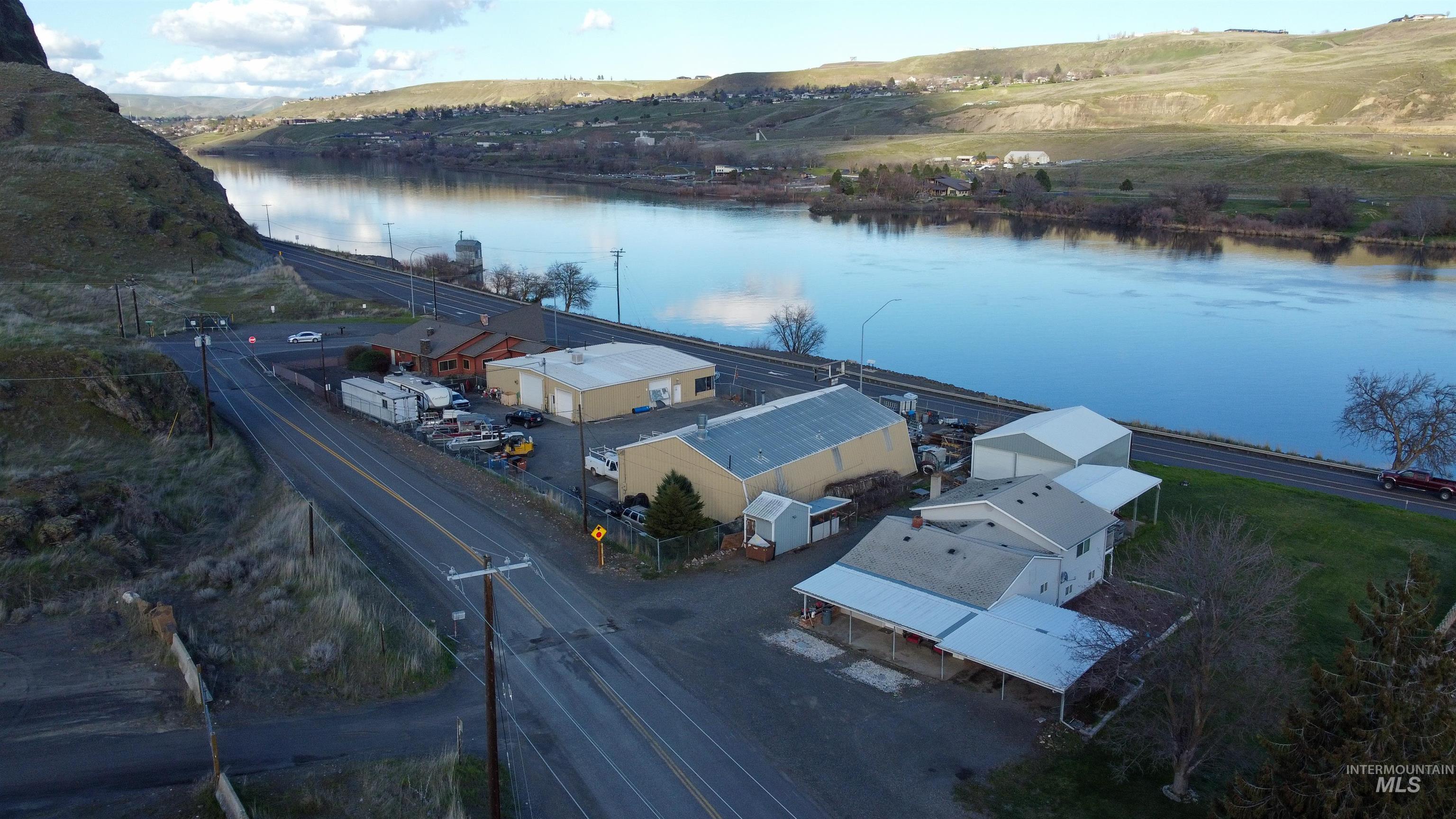 3015 Clemans Rd., Clarkston, Washington 99403, 3 Bedrooms, 1 Bathroom, Residential For Sale, Price $399,900,MLS 98979394