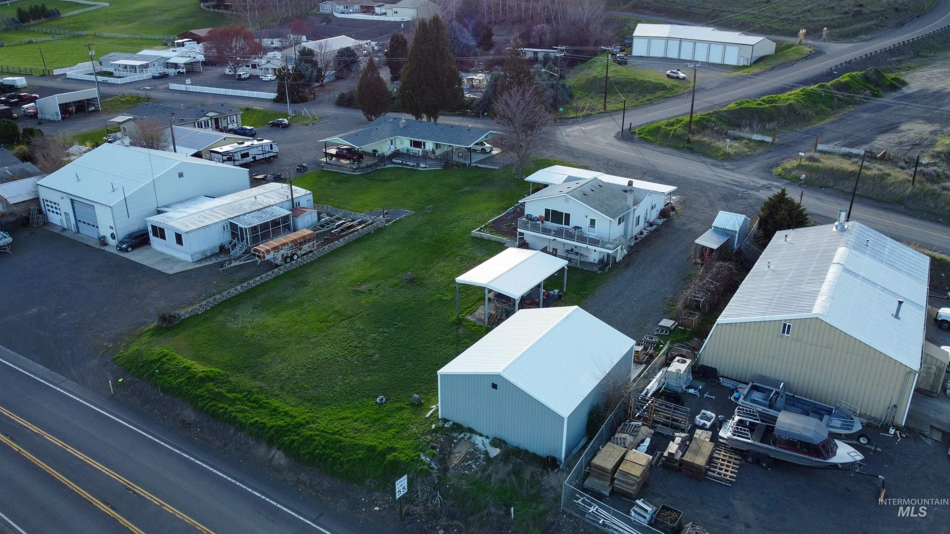 3015 Clemans Rd., Clarkston, Washington 99403, 3 Bedrooms, 1 Bathroom, Residential For Sale, Price $399,900,MLS 98979394