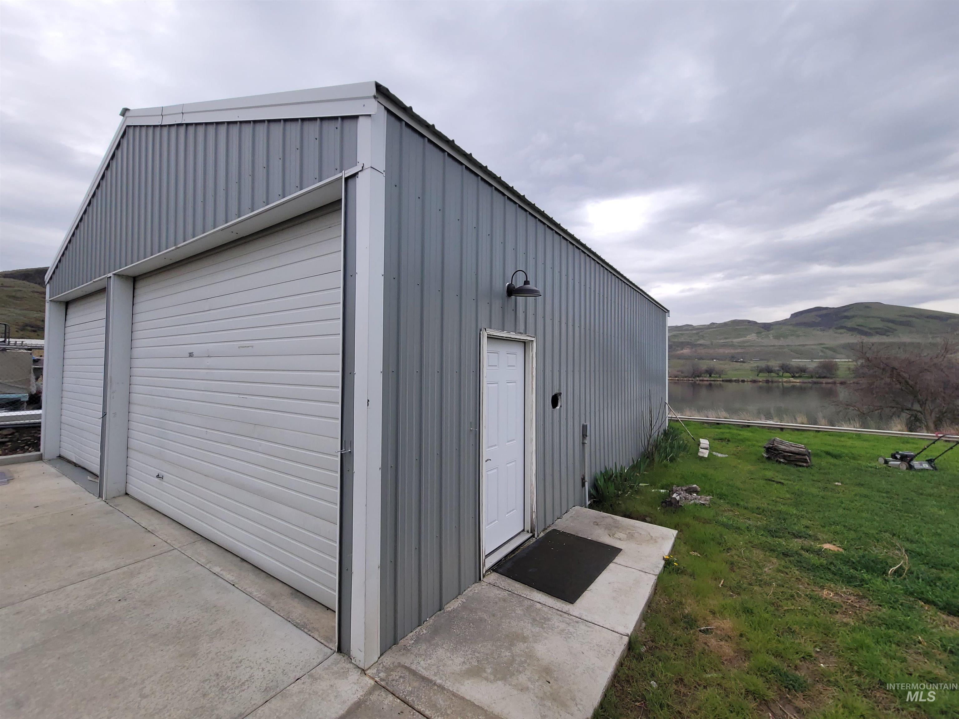 3015 Clemans Rd., Clarkston, Washington 99403, 3 Bedrooms, 1 Bathroom, Residential For Sale, Price $399,900,MLS 98979394