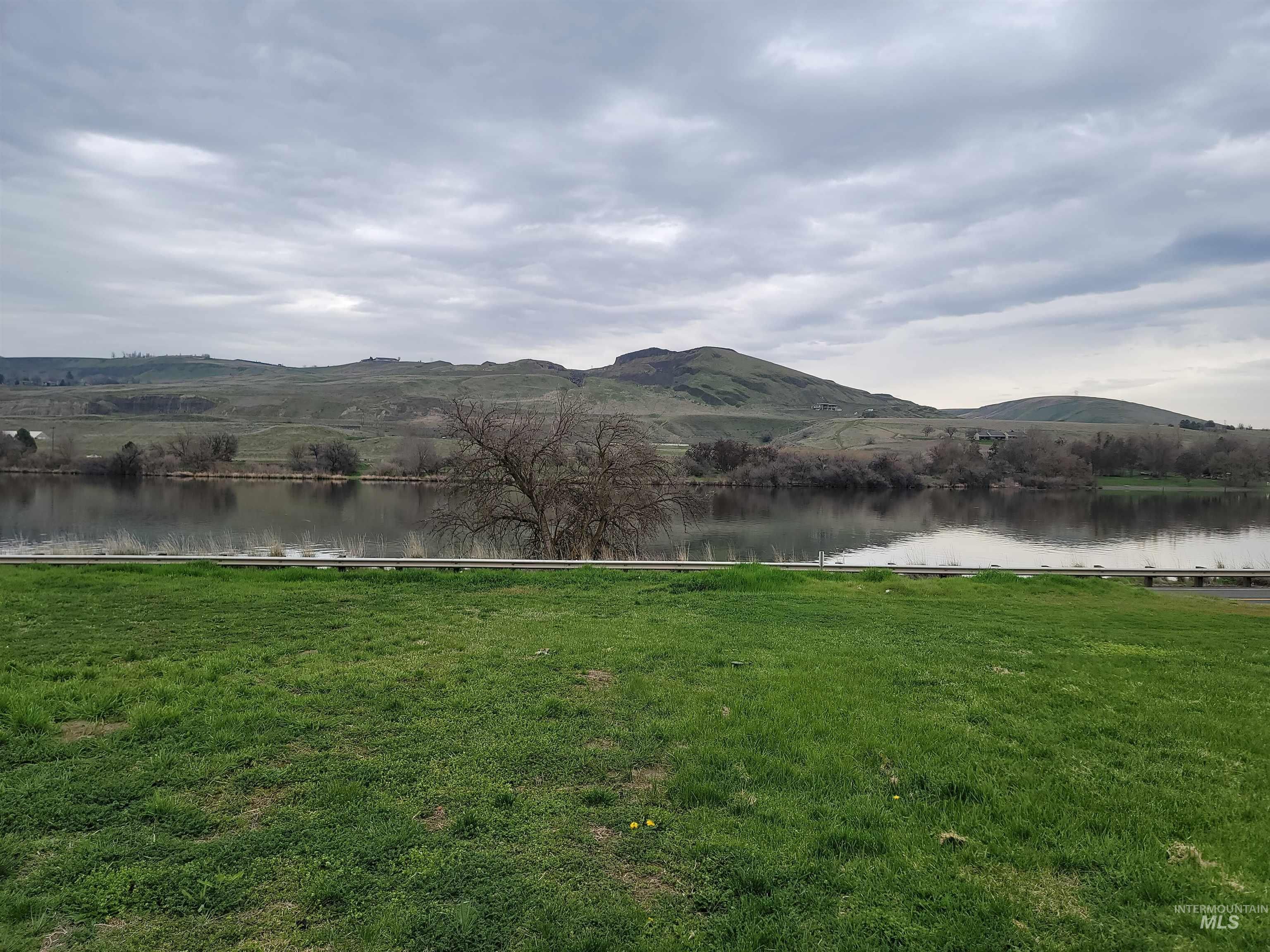 3015 Clemans Rd., Clarkston, Washington 99403, 3 Bedrooms, 1 Bathroom, Residential For Sale, Price $399,900,MLS 98979394