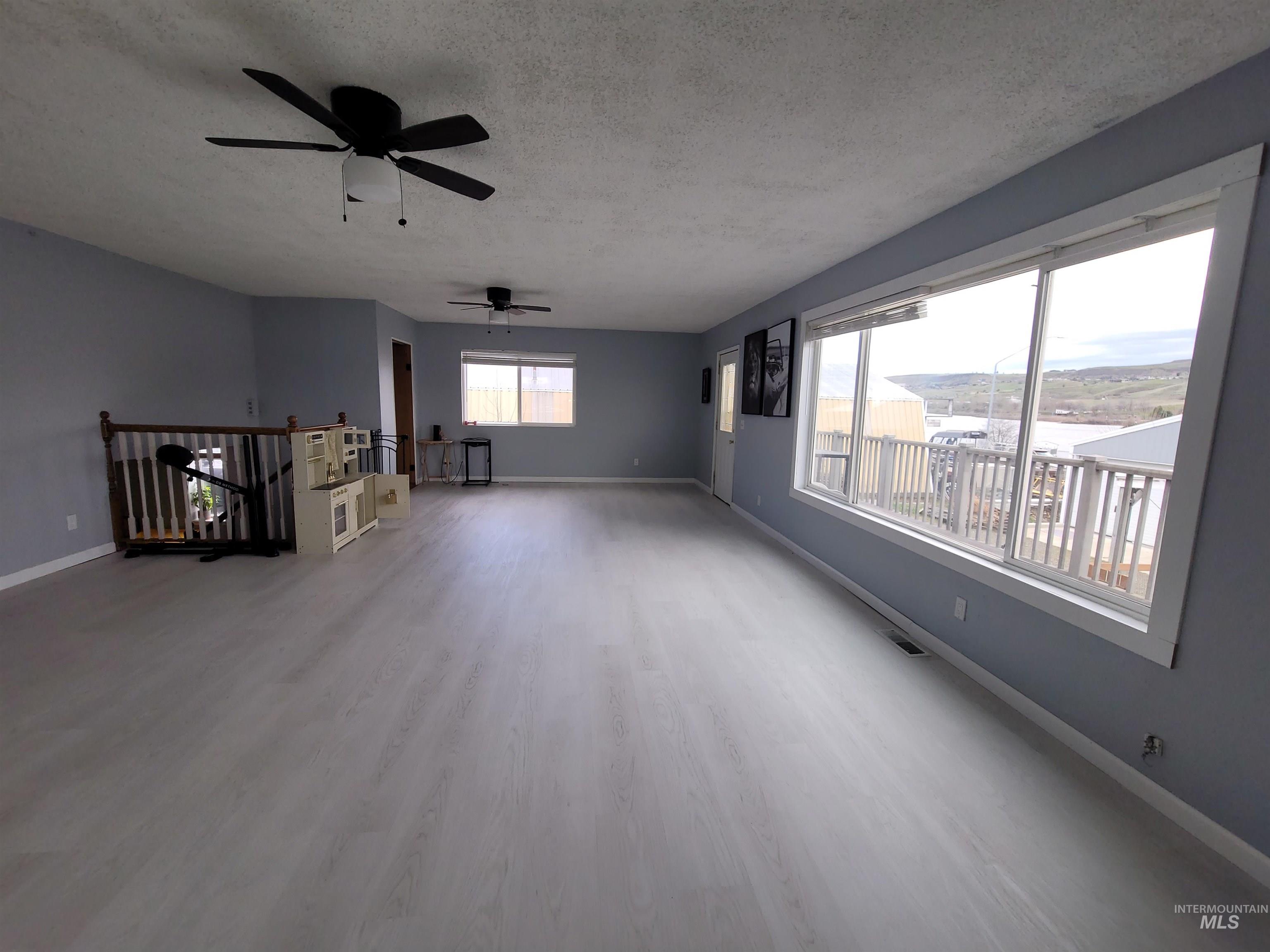 3015 Clemans Rd., Clarkston, Washington 99403, 3 Bedrooms, 1 Bathroom, Residential For Sale, Price $399,900,MLS 98979394