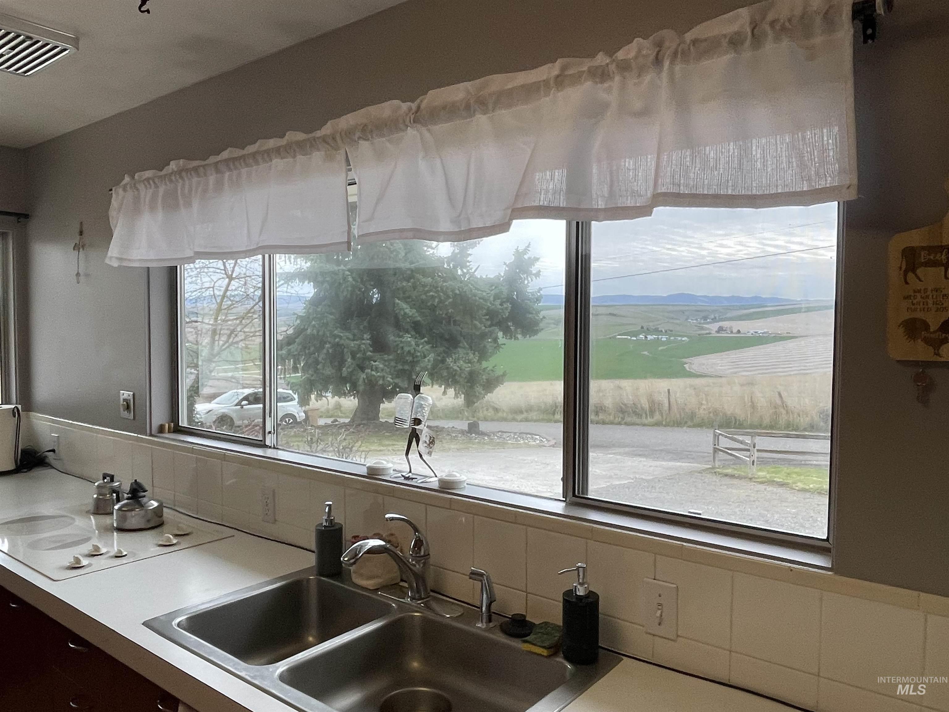 1701 Richardson Ave, Lewiston, Idaho 83501, 4 Bedrooms, 2 Bathrooms, Residential For Sale, Price $457,000,MLS 98979395