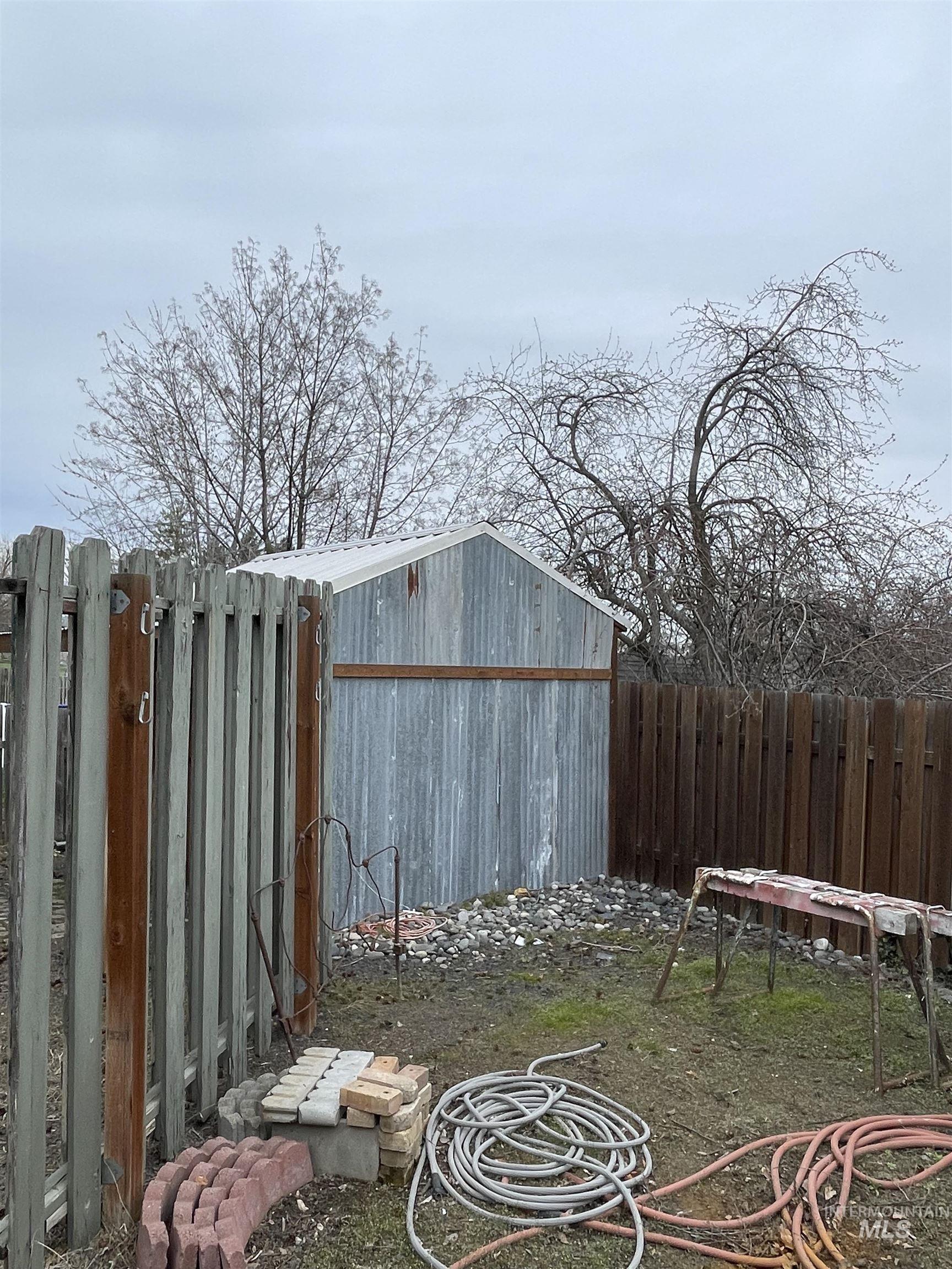 1701 Richardson Ave, Lewiston, Idaho 83501, 4 Bedrooms, 2 Bathrooms, Residential For Sale, Price $457,000,MLS 98979395