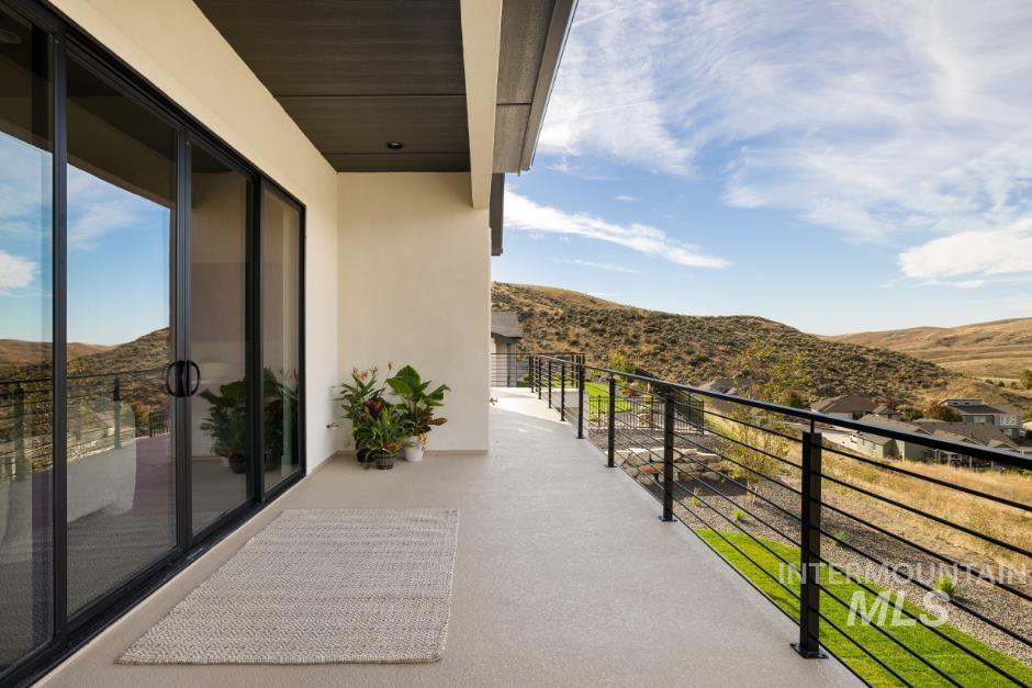 20141 N Swire Green Way, Boise, Idaho 83714, 4 Bedrooms, 3.5 Bathrooms, Residential For Sale, Price $1,599,900, 98979398