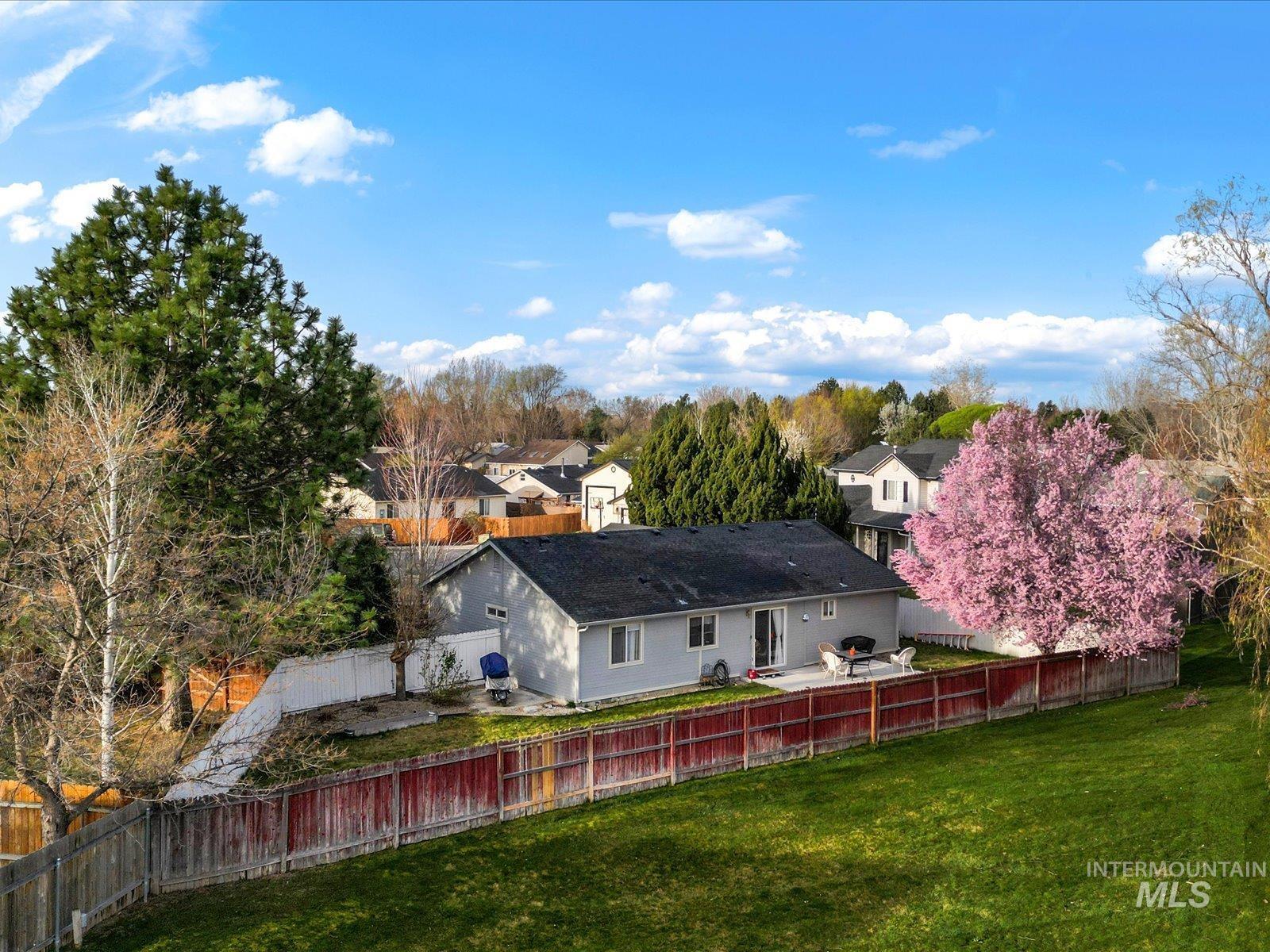 492 Procyon Place, Star, Idaho 83669, 3 Bedrooms, 2 Bathrooms, Residential For Sale, Price $389,000,MLS 98979399