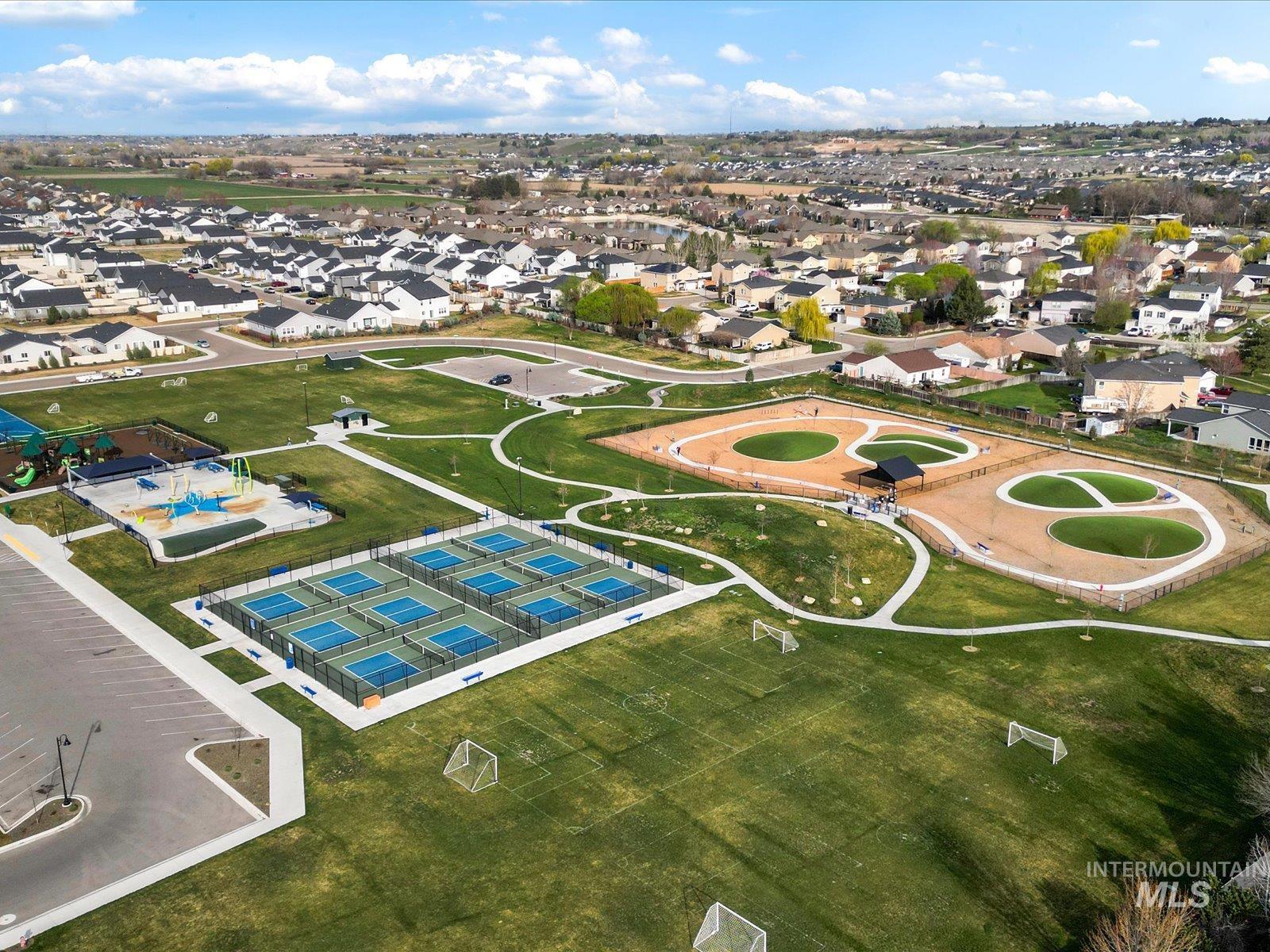 492 Procyon Place, Star, Idaho 83669, 3 Bedrooms, 2 Bathrooms, Residential For Sale, Price $389,000,MLS 98979399