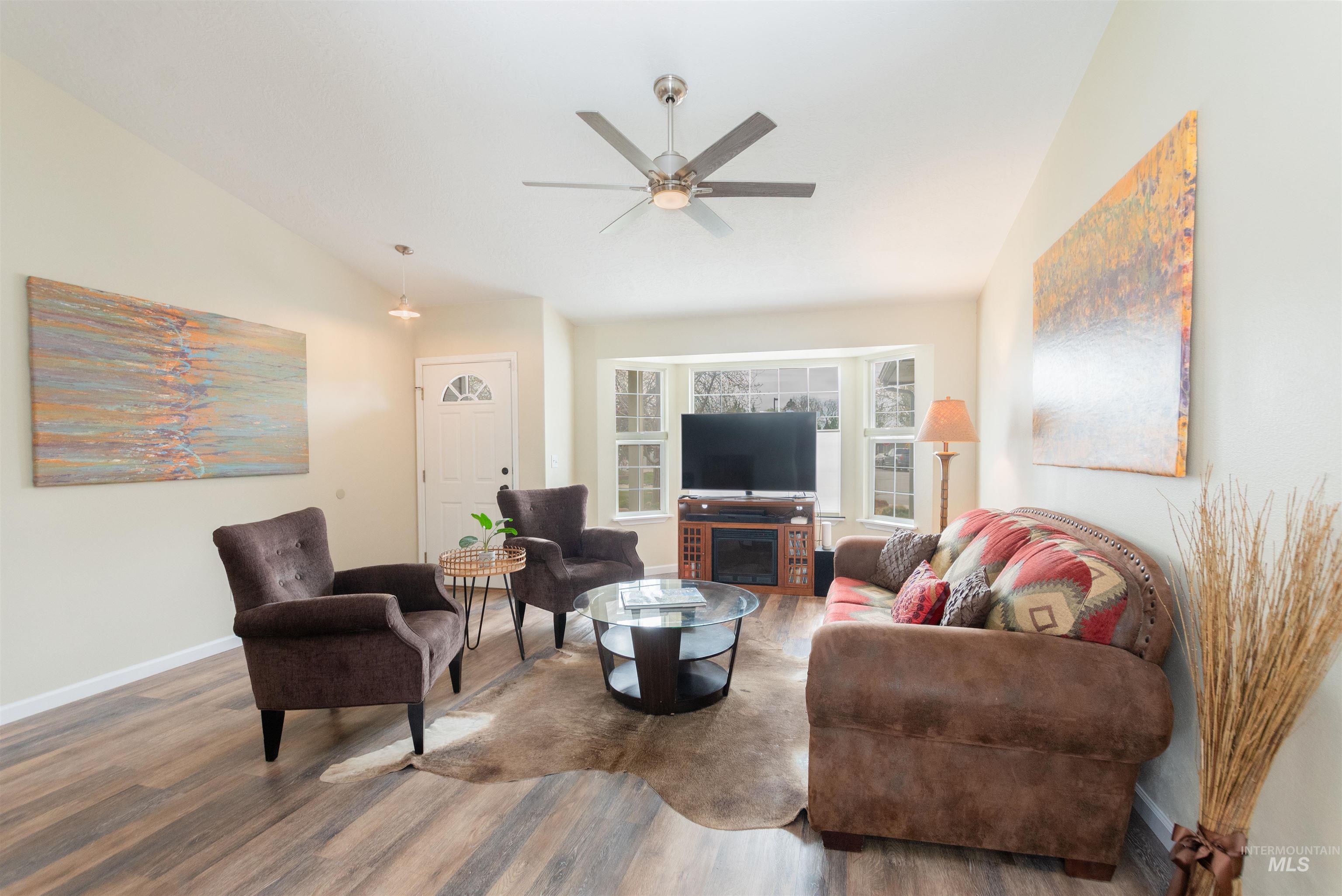 492 Procyon Place, Star, Idaho 83669, 3 Bedrooms, 2 Bathrooms, Residential For Sale, Price $389,000,MLS 98979399