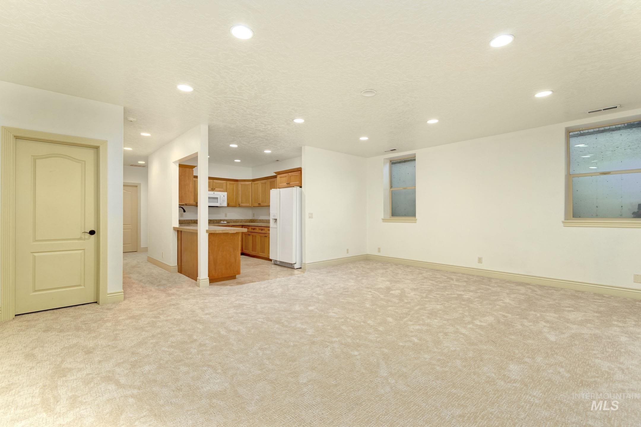 5139 N Brookfield Pl, Boise, Idaho 83713, 5 Bedrooms, 3.5 Bathrooms, Residential For Sale, Price $949,900,MLS 98979400