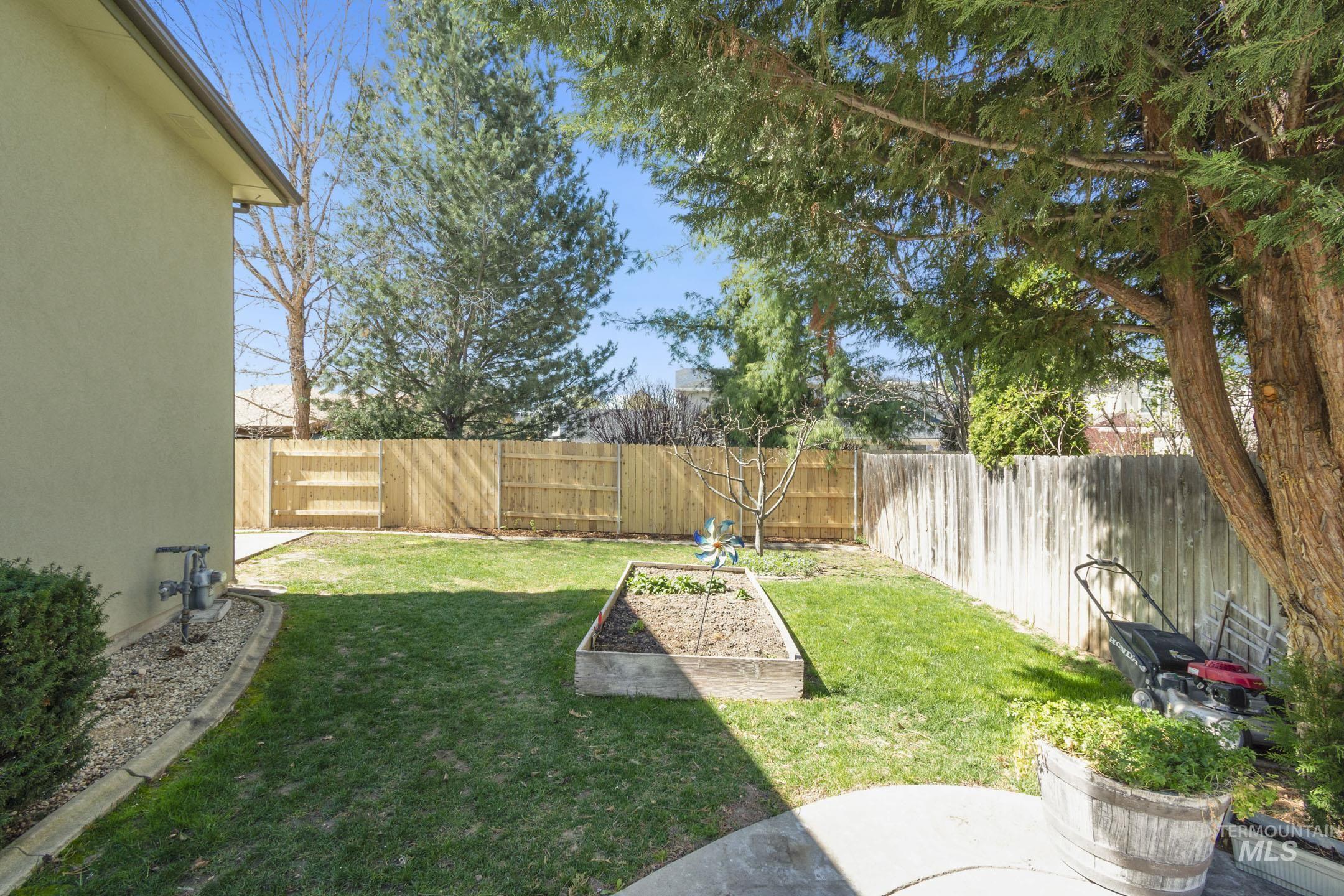 5139 N Brookfield Pl, Boise, Idaho 83713, 5 Bedrooms, 3.5 Bathrooms, Residential For Sale, Price $949,900,MLS 98979400