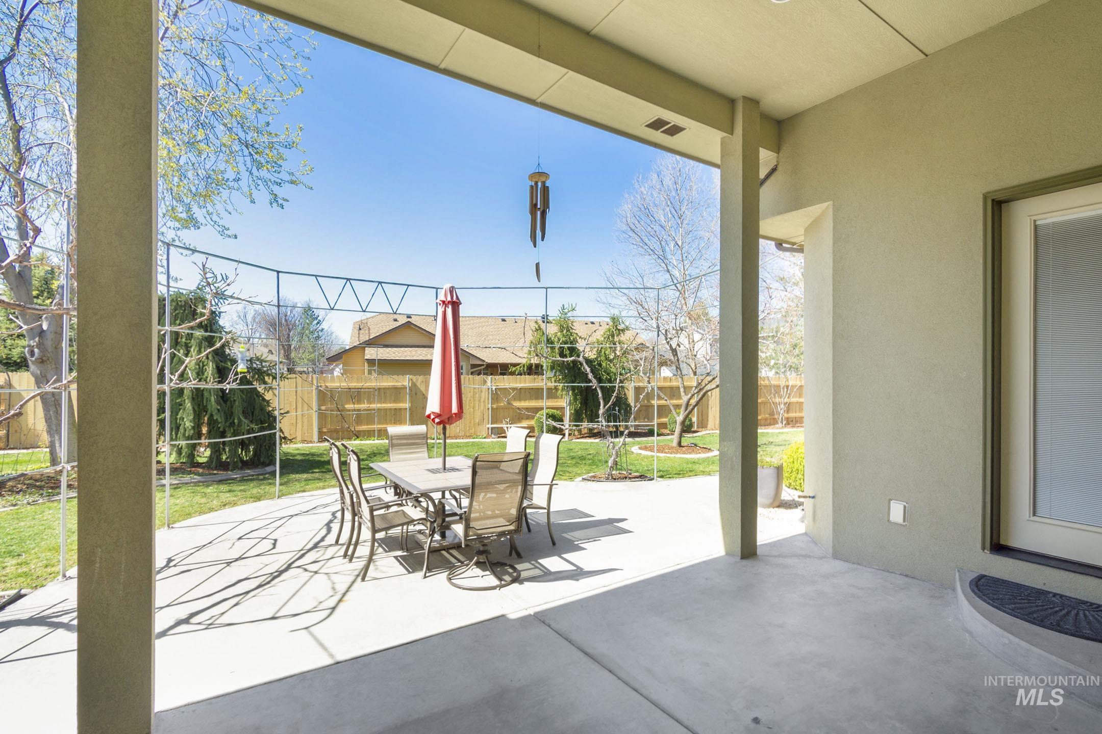 5139 N Brookfield Pl, Boise, Idaho 83713, 5 Bedrooms, 3.5 Bathrooms, Residential For Sale, Price $949,900,MLS 98979400